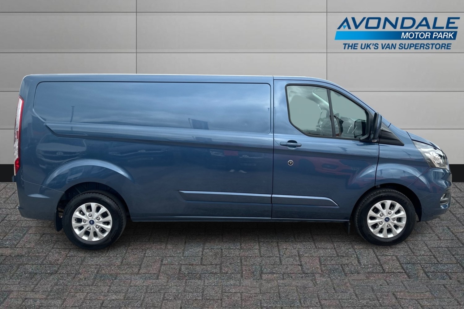 Ford Transit Custom Listing Image