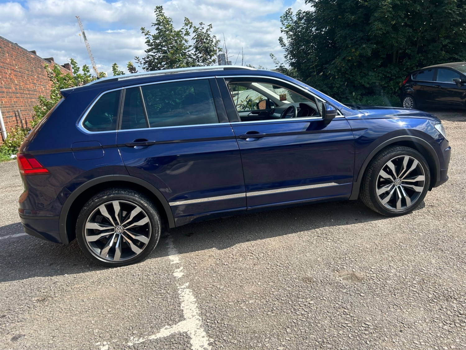 Volkswagen Tiguan Listing Image