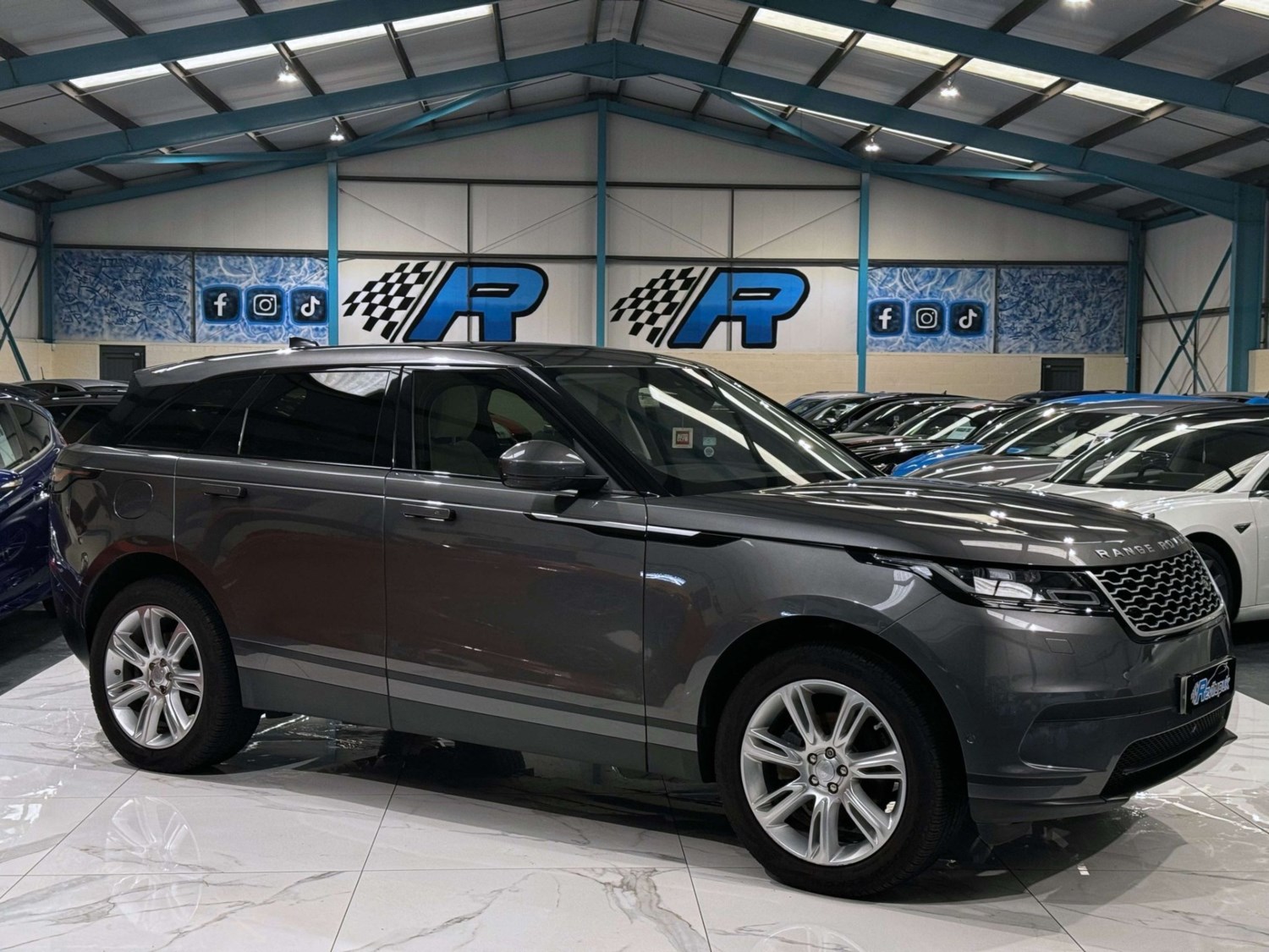 Land Rover Range Rover Velar Listing Image