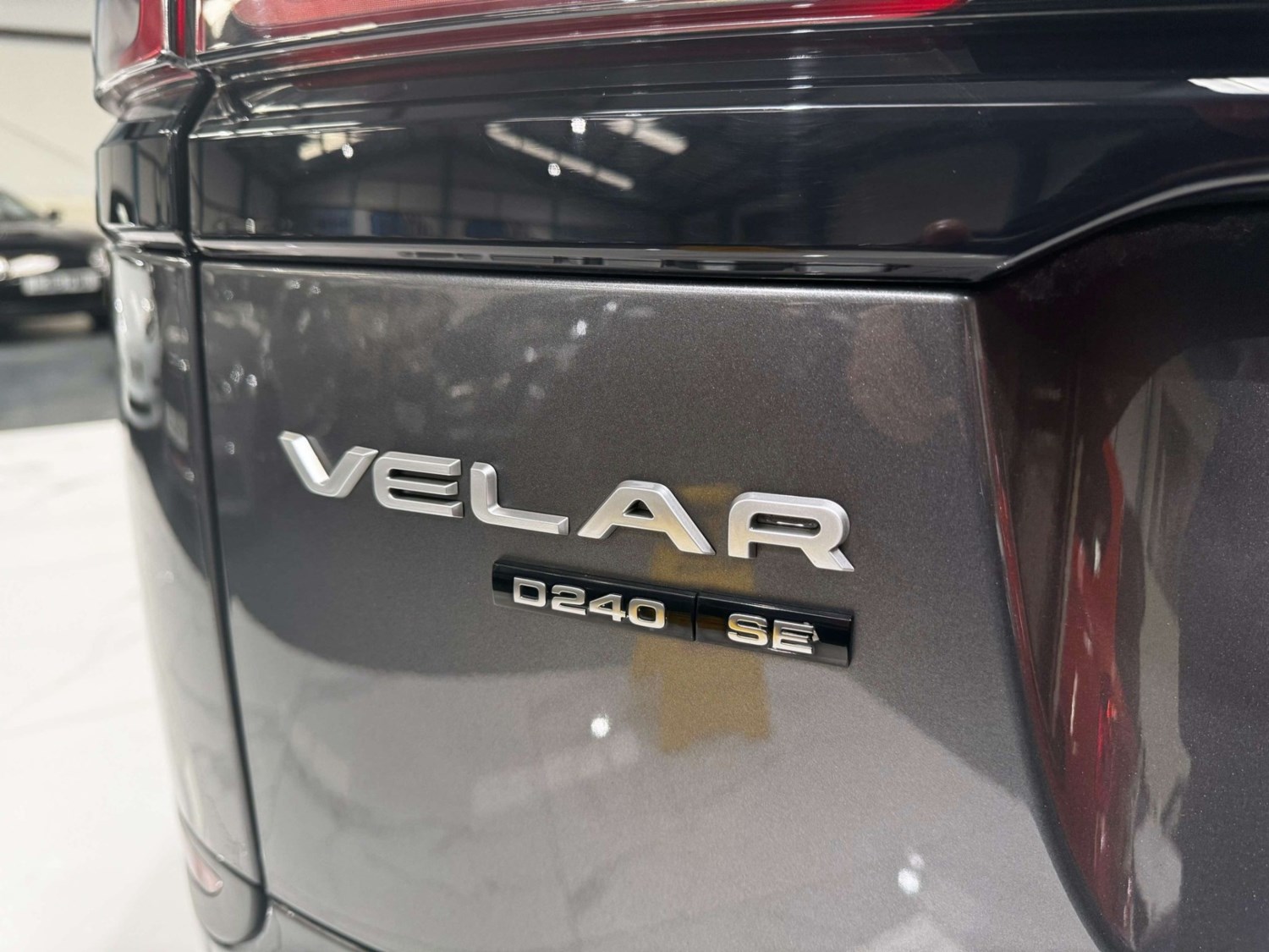 Land Rover Range Rover Velar Listing Image