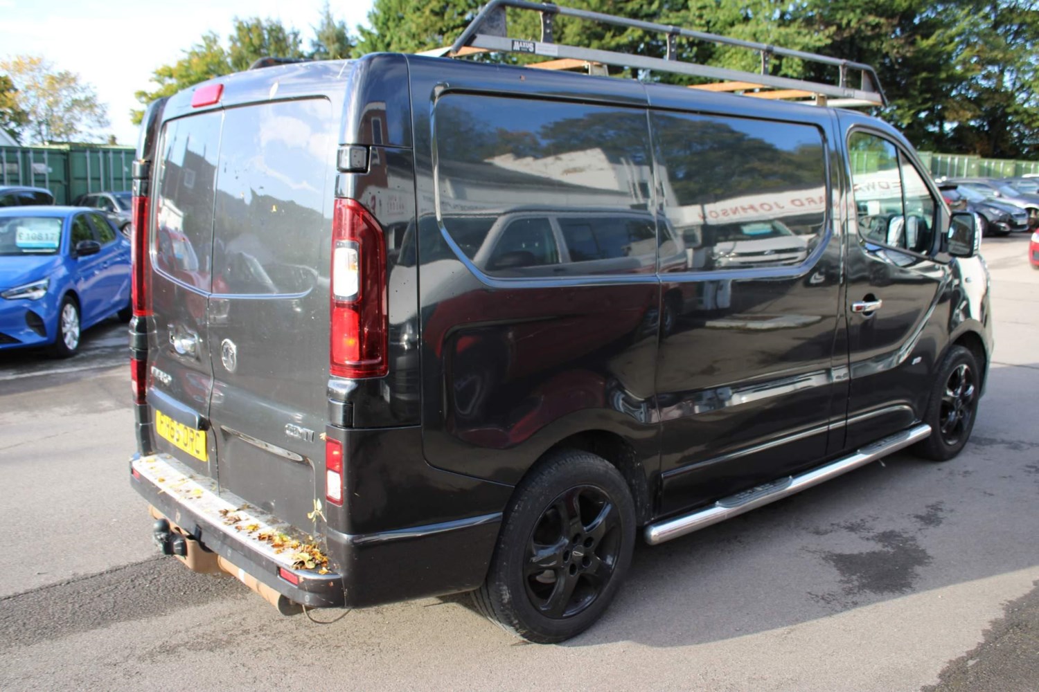 Vauxhall Vivaro Listing Image