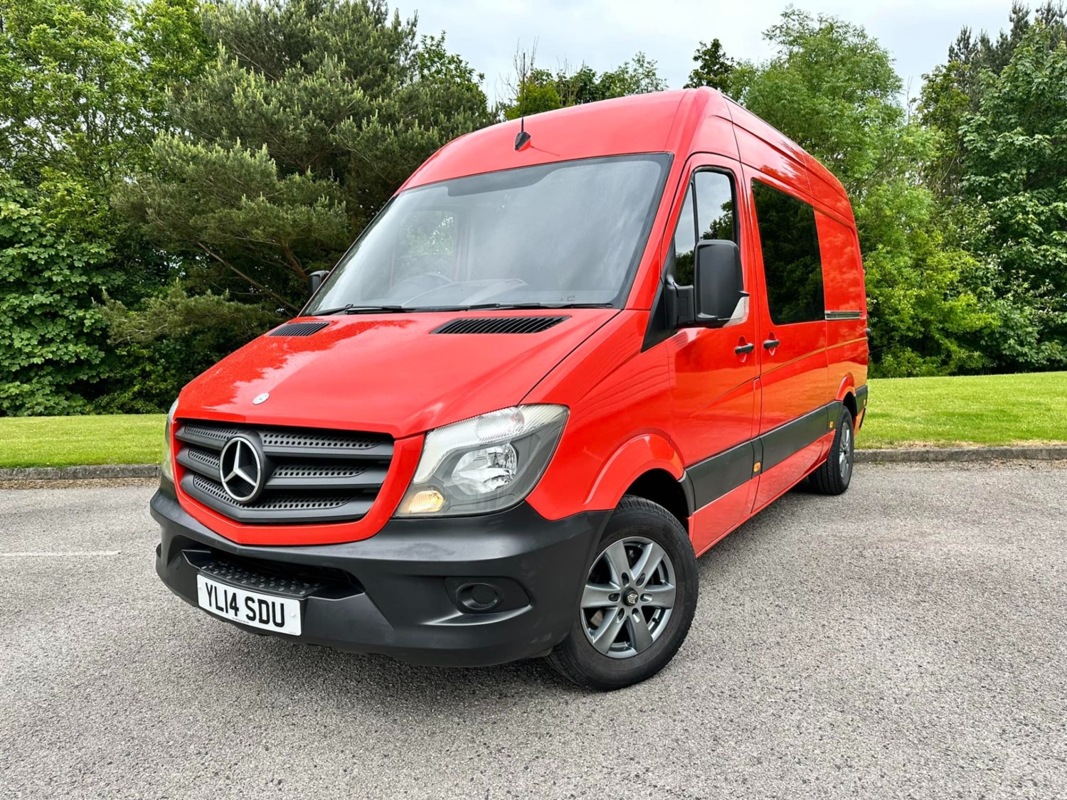 Mercedes-Benz Sprinter Listing Image