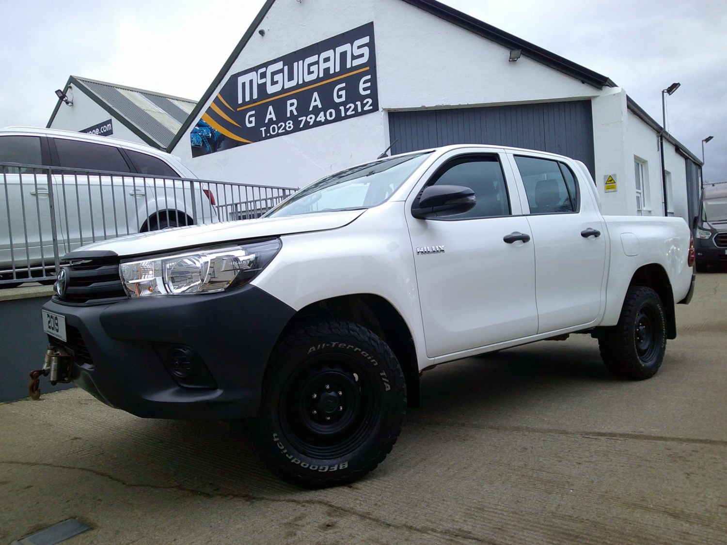 Toyota Hilux Listing Image