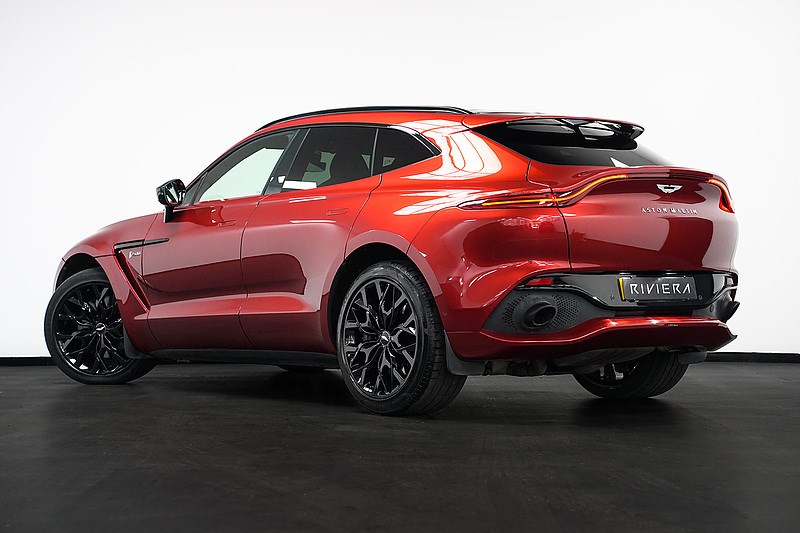 Aston Martin DBX Listing Image