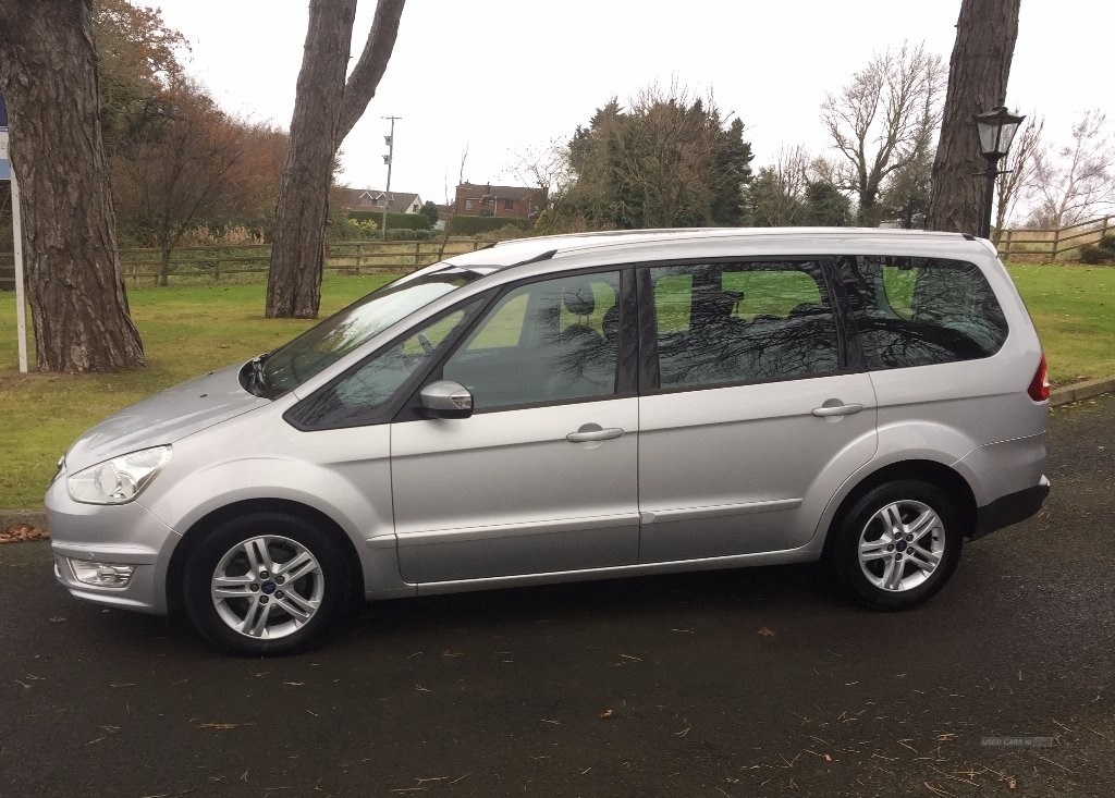 Ford Galaxy Listing Image