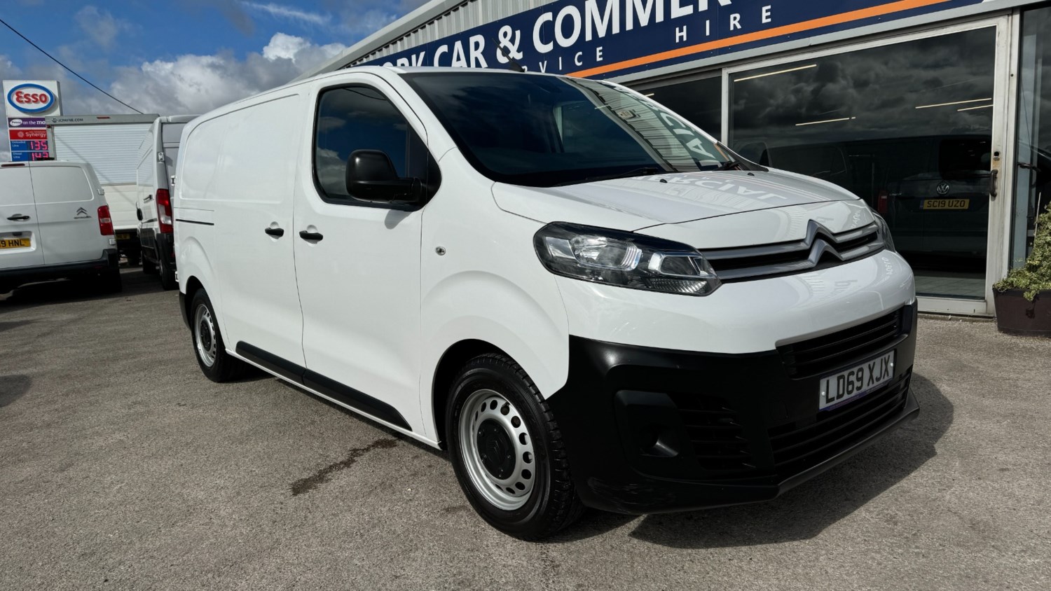 Citroen Dispatch Listing Image