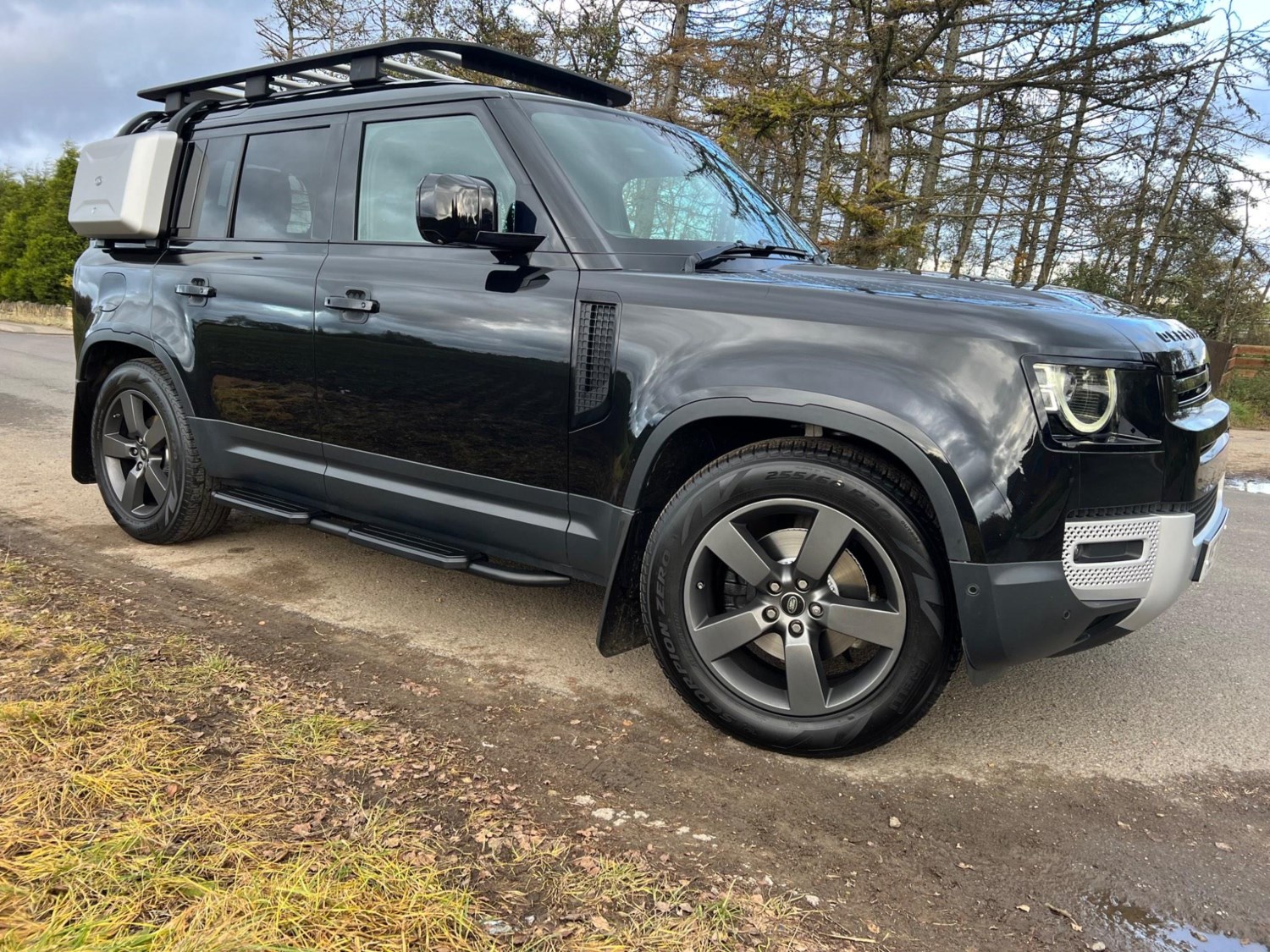 Land Rover Defender 110 Listing Image