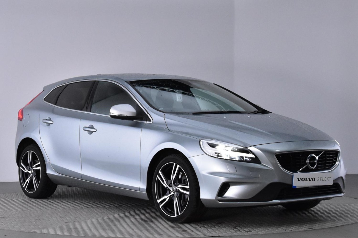 Volvo V40 Listing Image