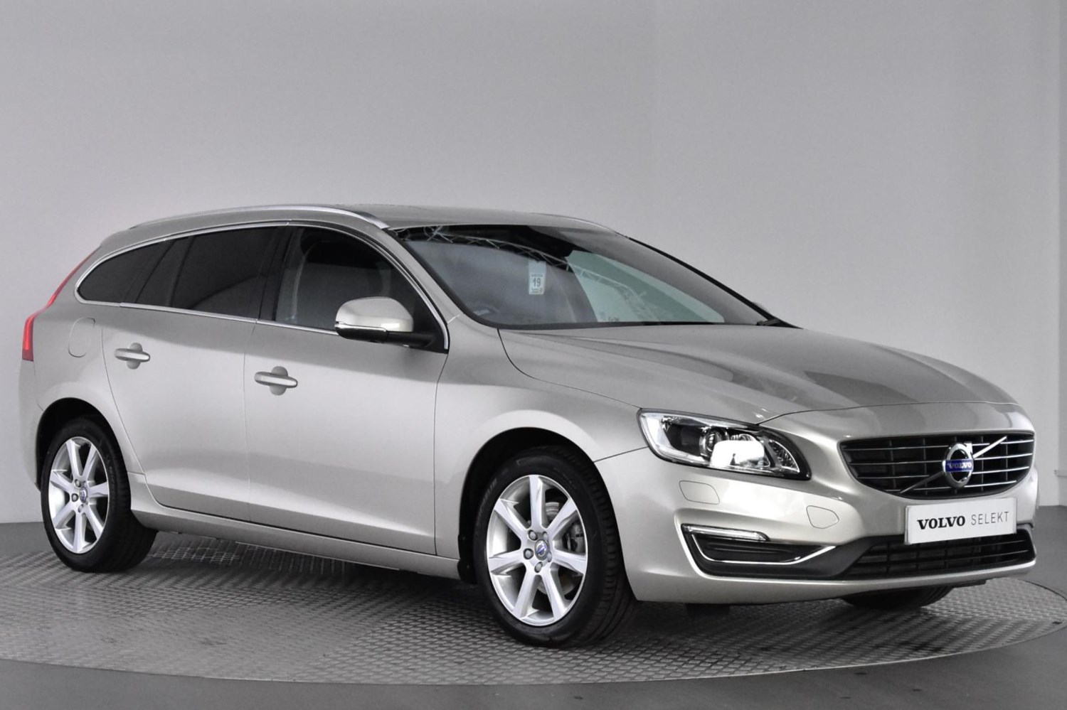 Volvo V60 Listing Image