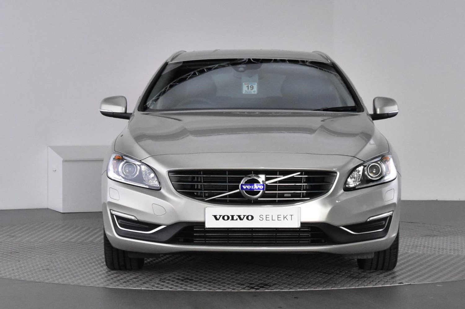 Volvo V60 Listing Image