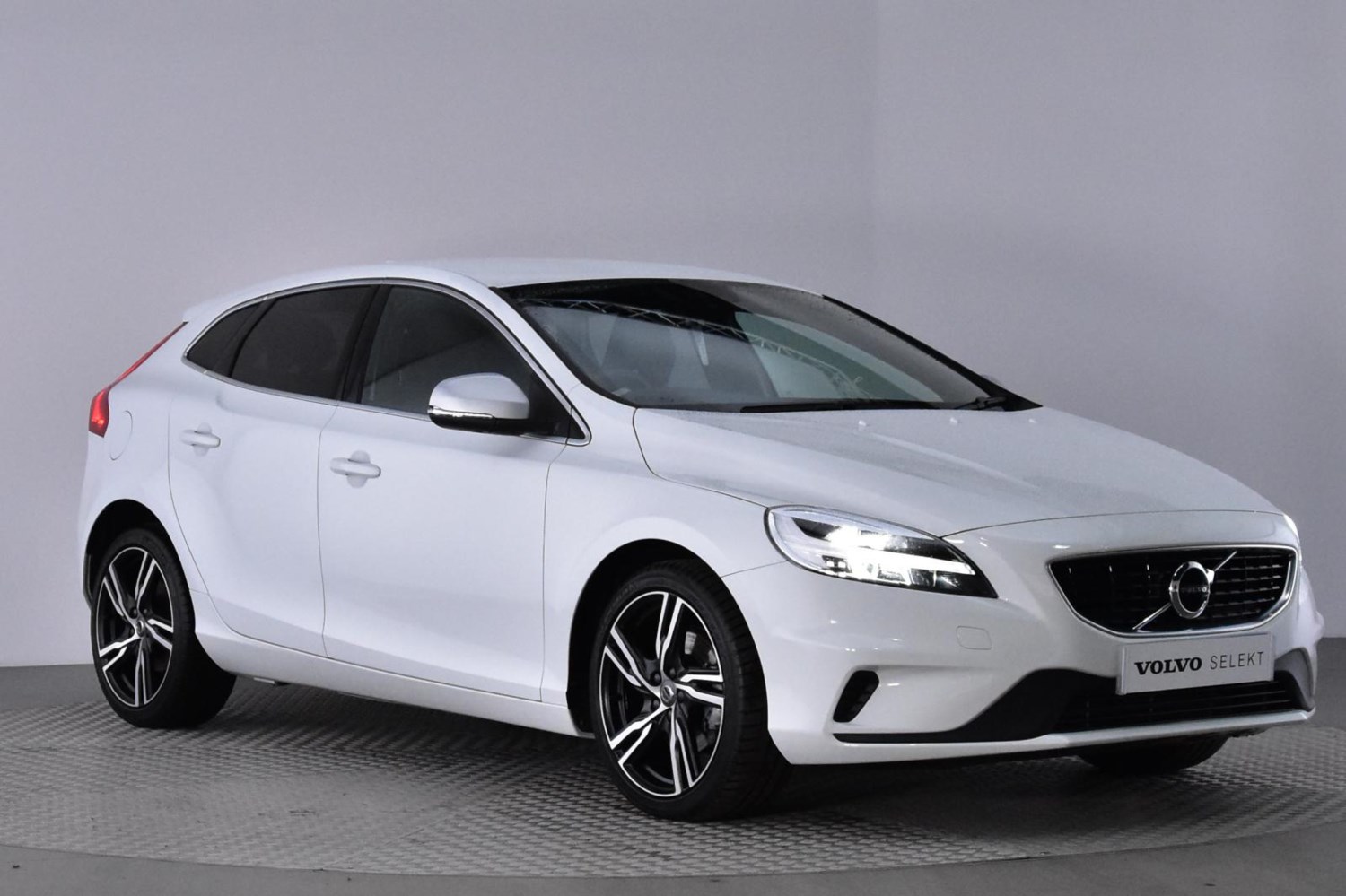 Volvo V40 Listing Image