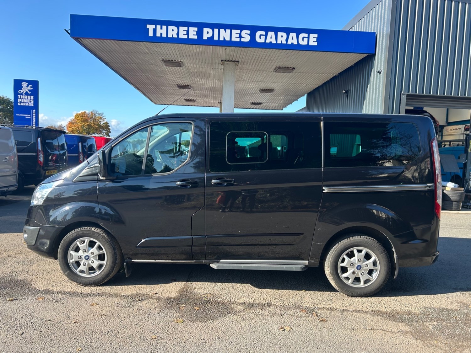 Ford Tourneo Custom Listing Image