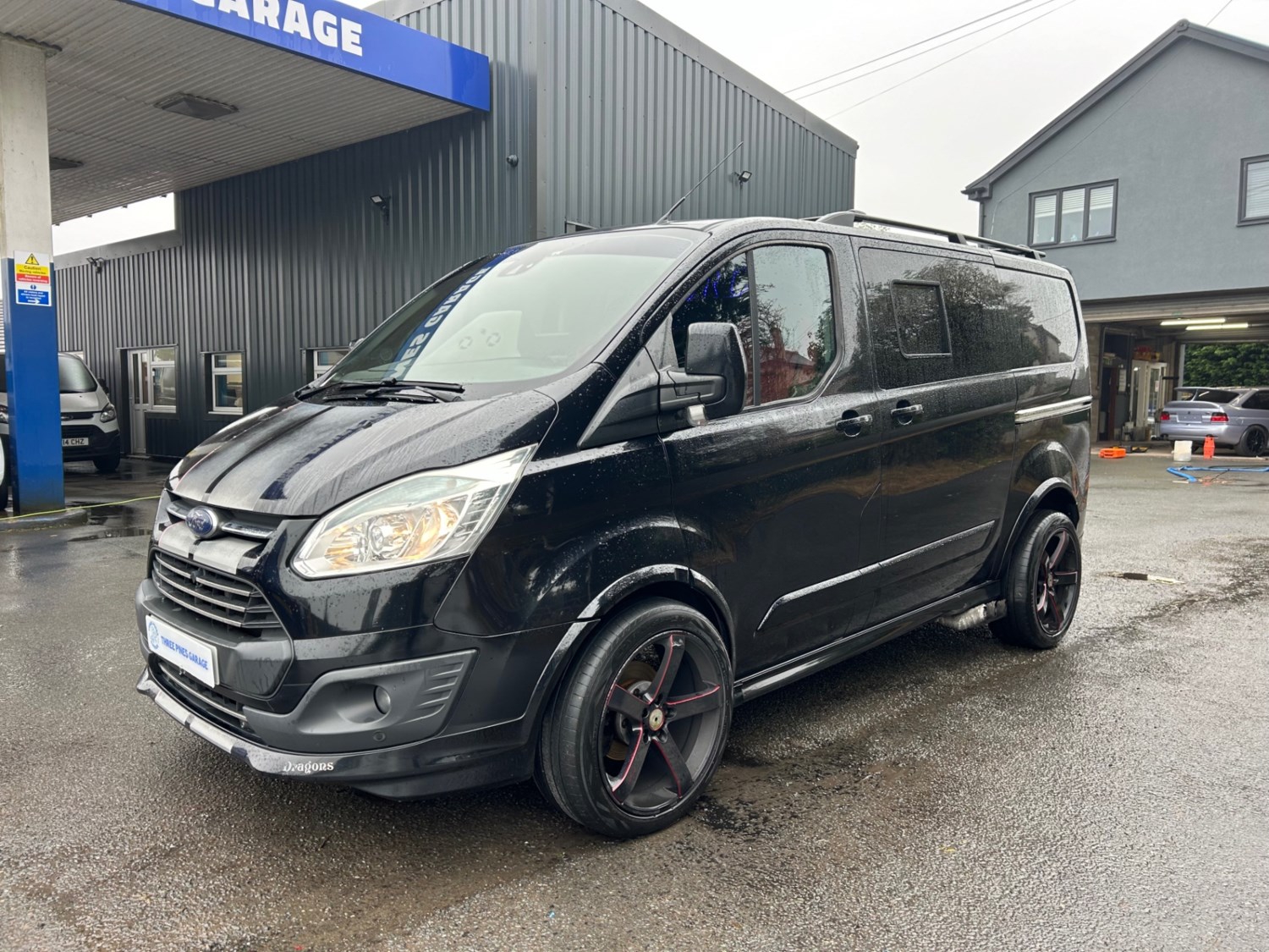 Ford Transit Custom Listing Image