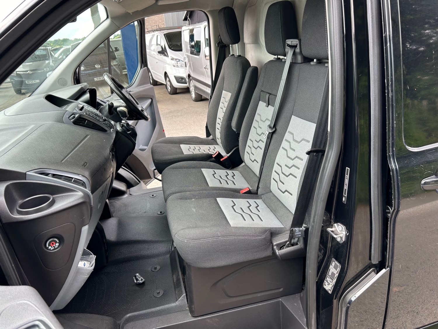 Ford Transit Custom Listing Image