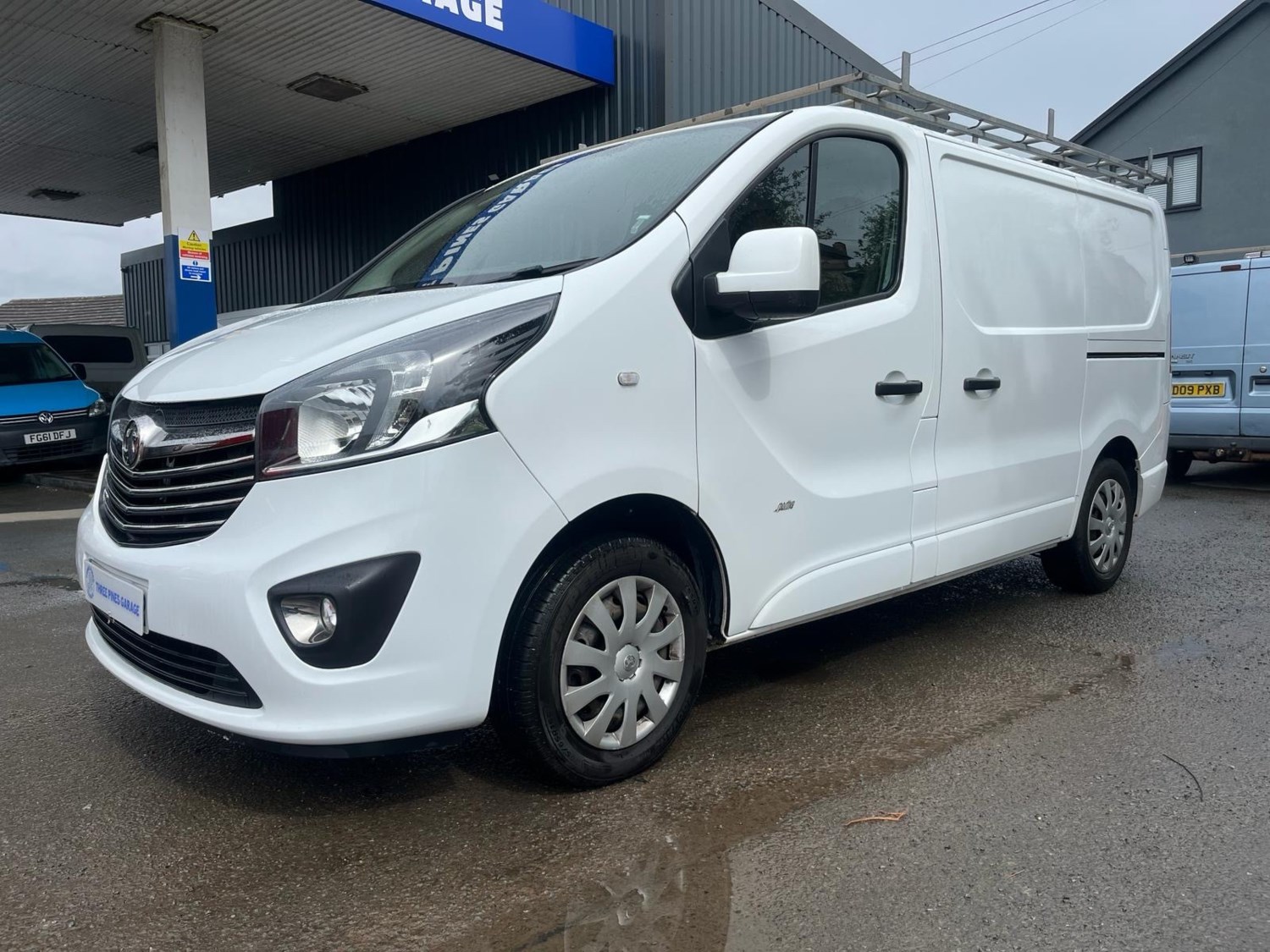 Vauxhall Vivaro Listing Image