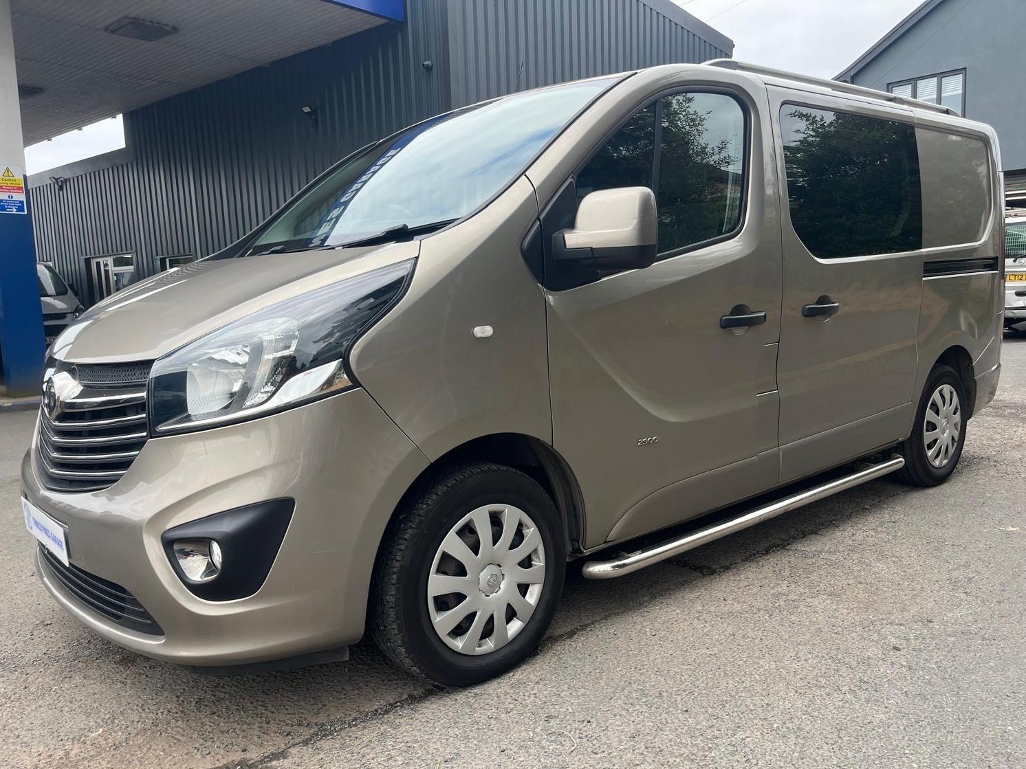 Vauxhall Vivaro Listing Image