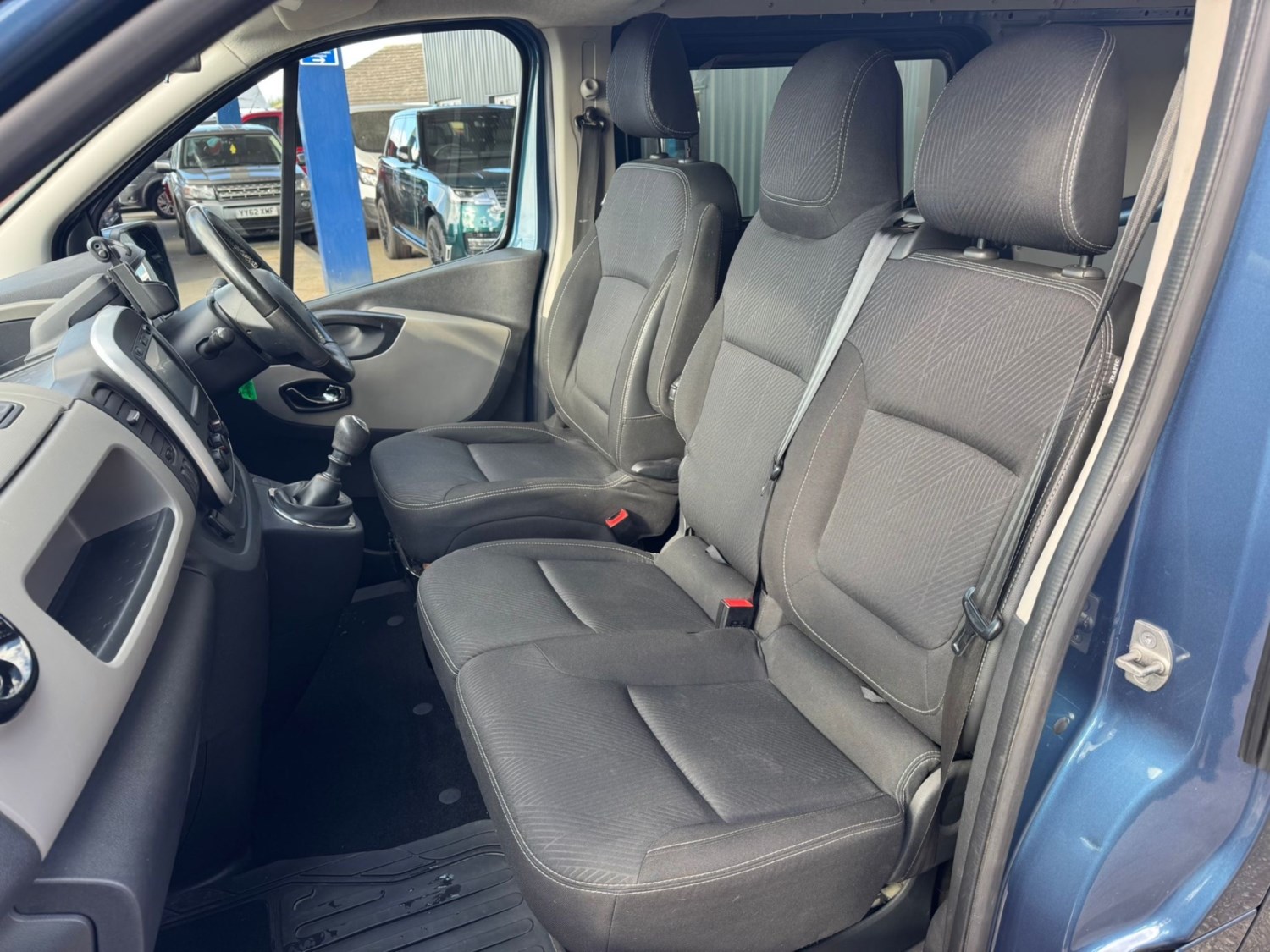 Renault Trafic Listing Image