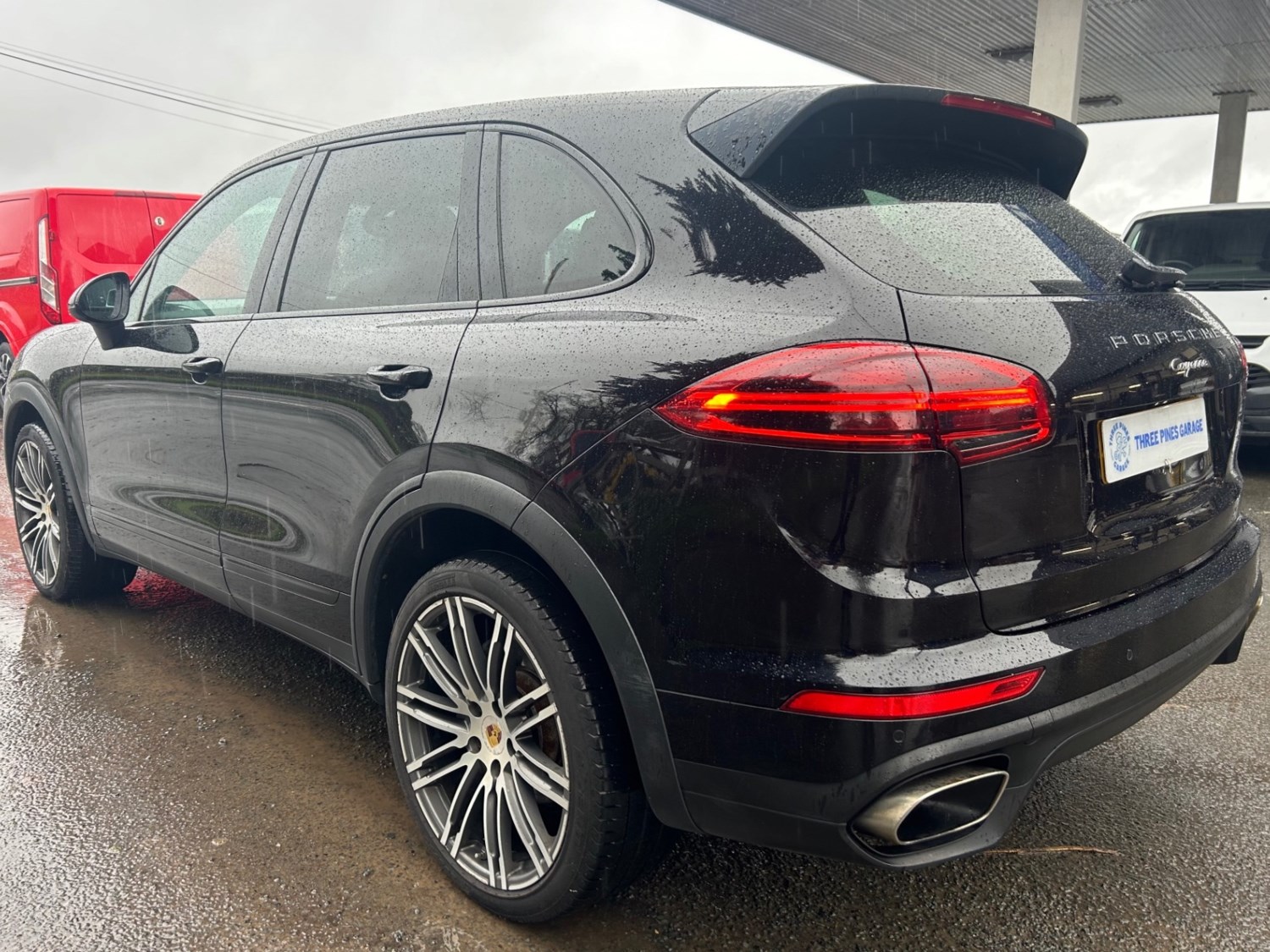 Porsche Cayenne Listing Image