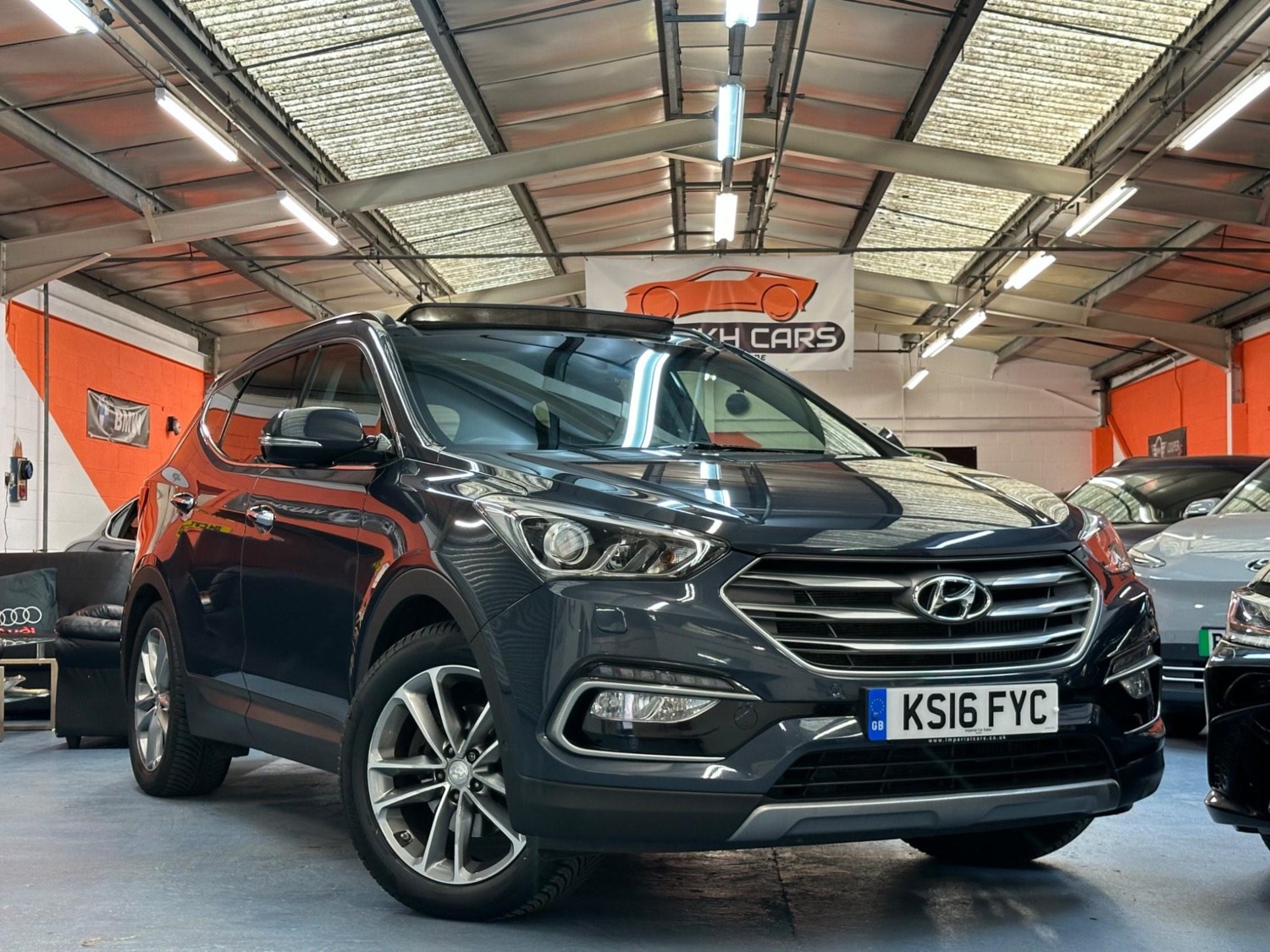 Hyundai Santa Fe Listing Image