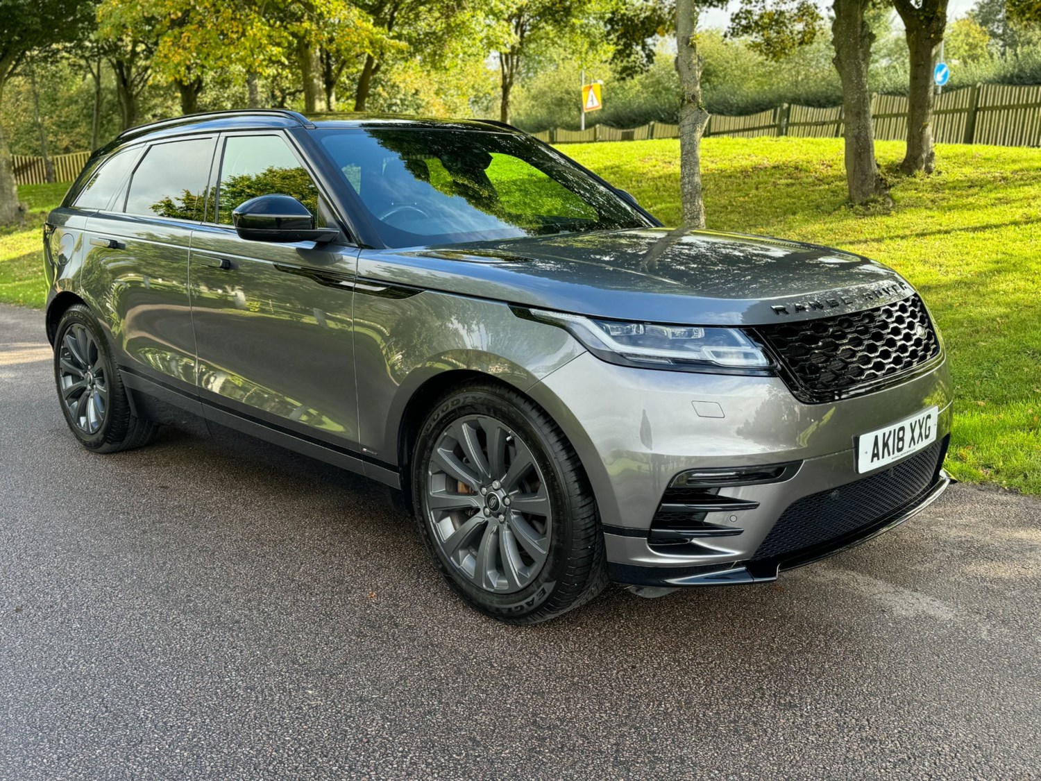 Land Rover Range Rover Velar Listing Image