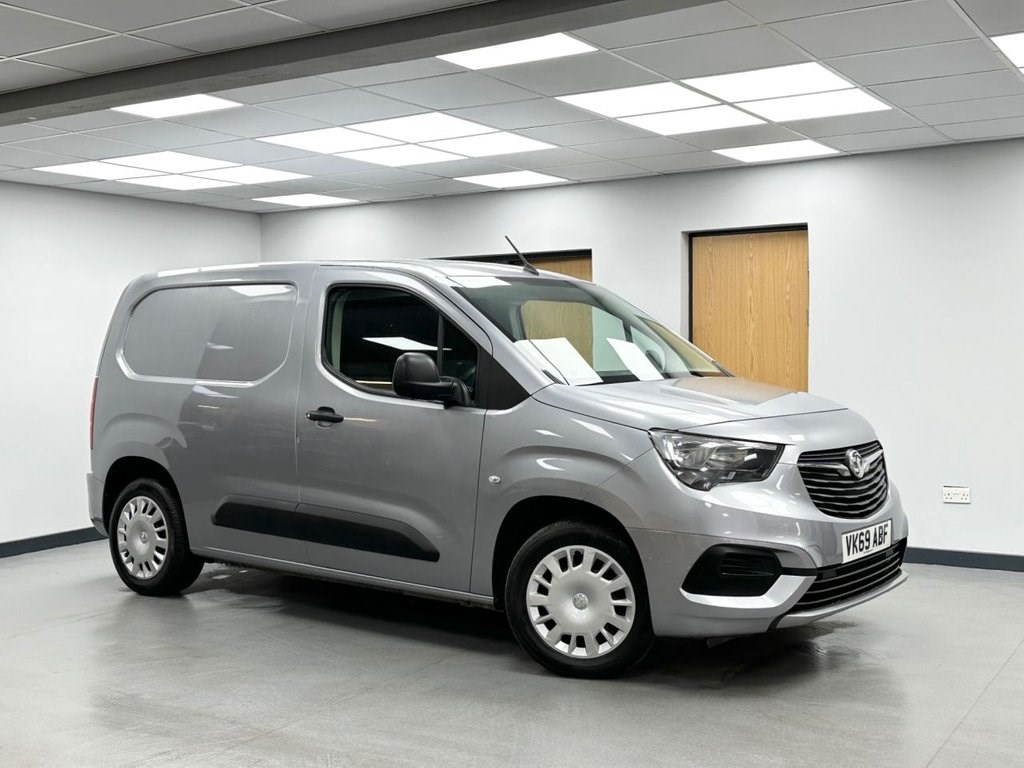 Vauxhall Combo Listing Image