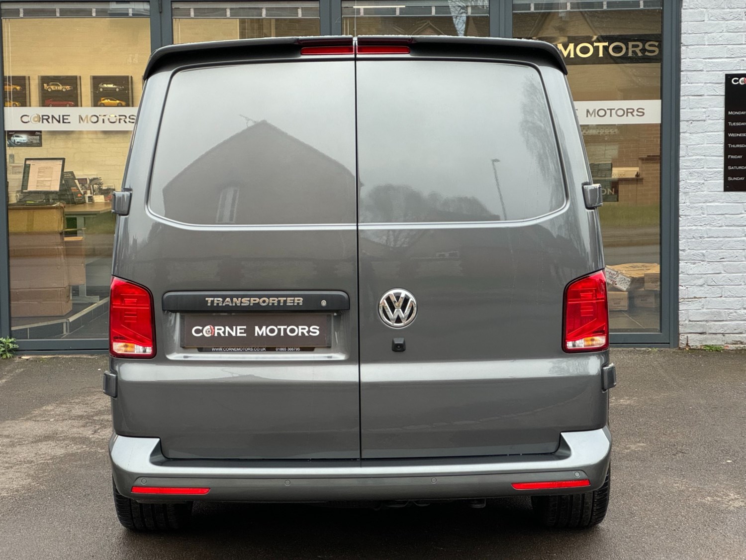 Volkswagen Transporter Listing Image