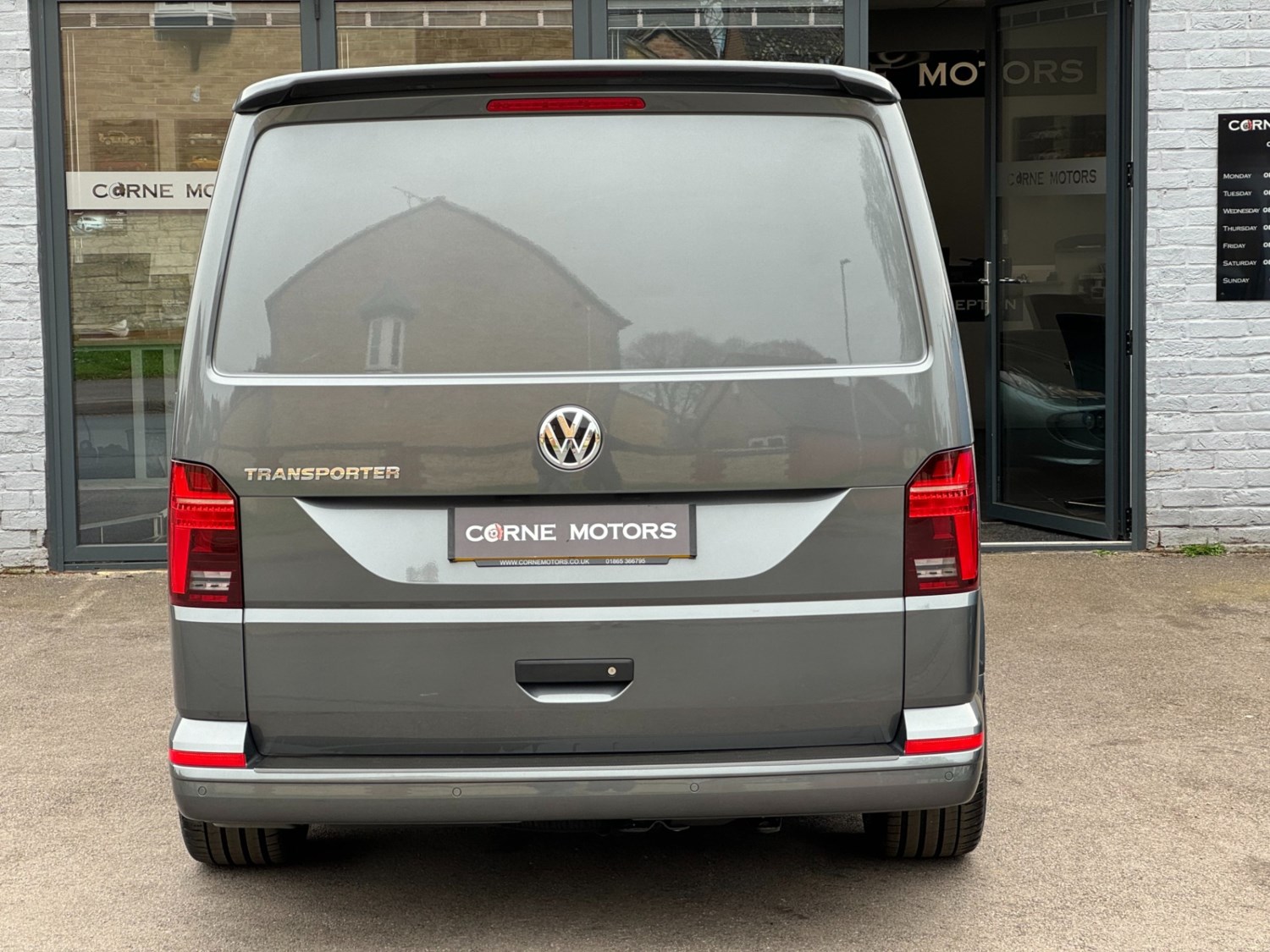 Volkswagen Transporter Listing Image