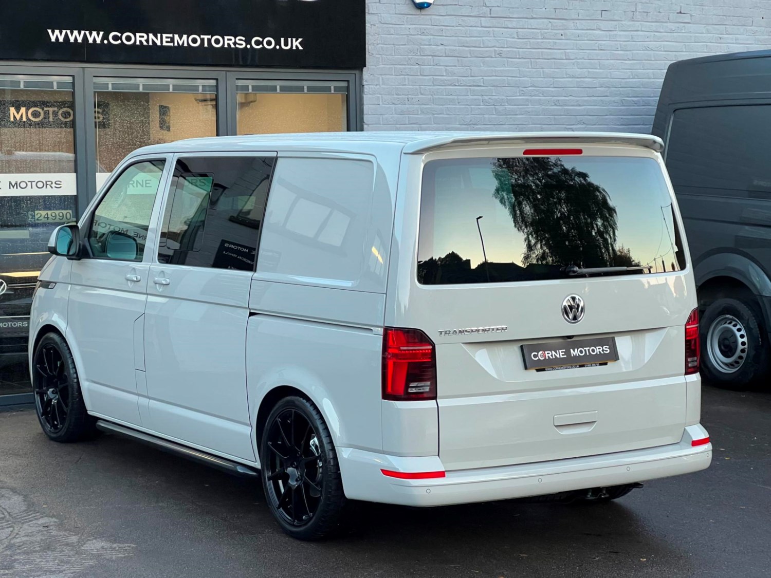 Volkswagen Transporter Listing Image