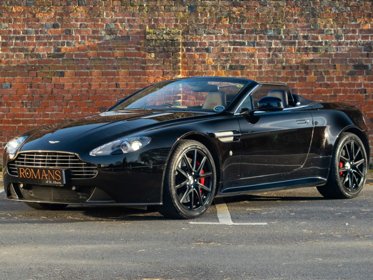 Aston Martin Vantage Listing Image