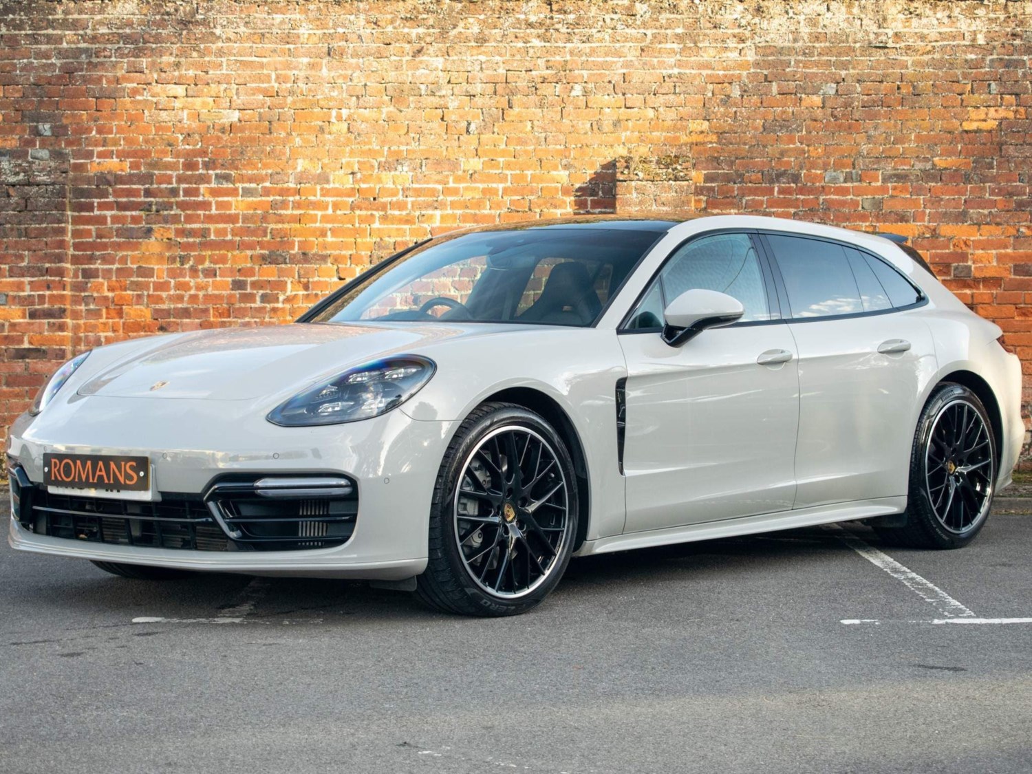 Porsche Panamera Listing Image