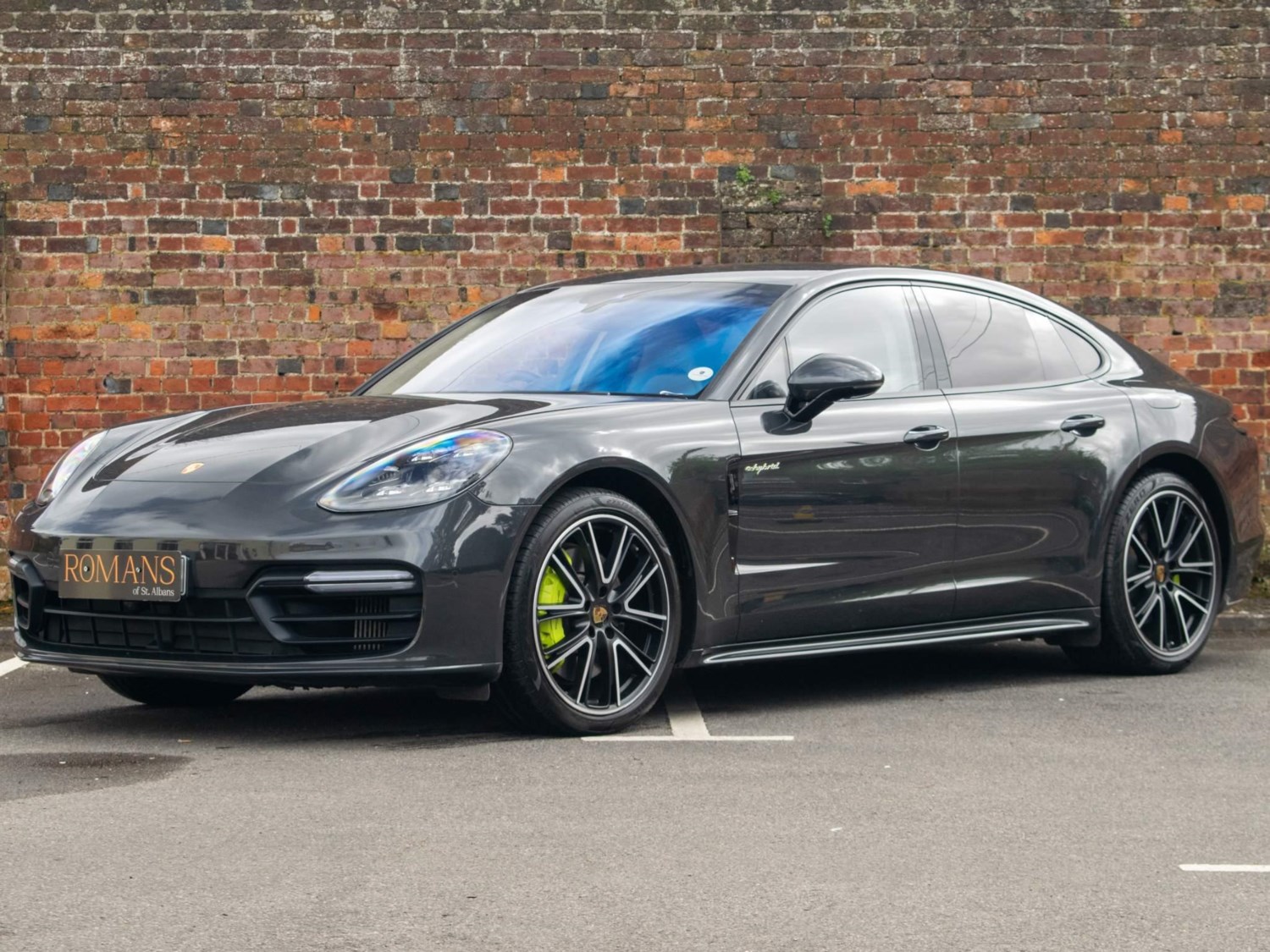 Porsche Panamera Listing Image