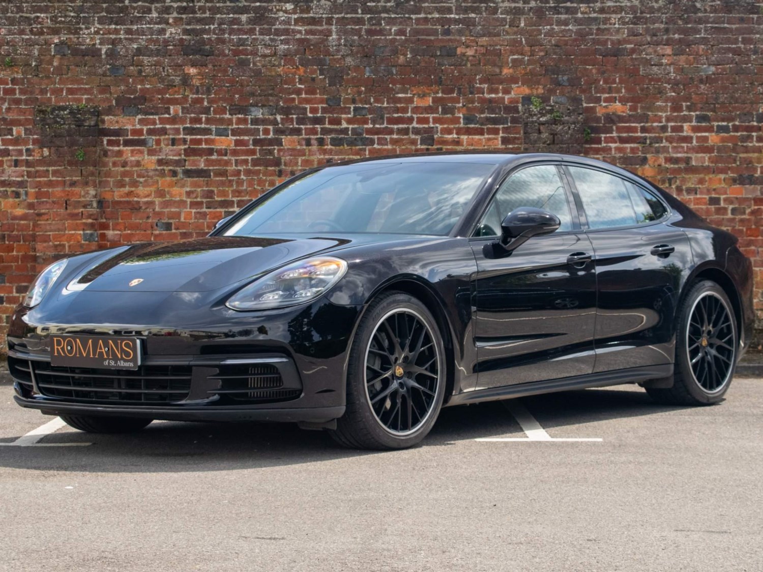 Porsche Panamera Listing Image