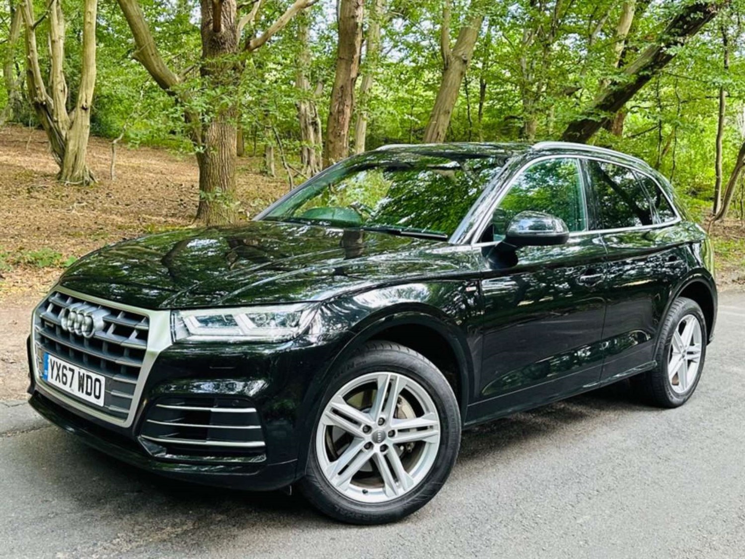 Audi Q5 Listing Image