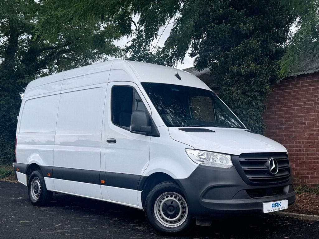 Mercedes-Benz Sprinter Listing Image