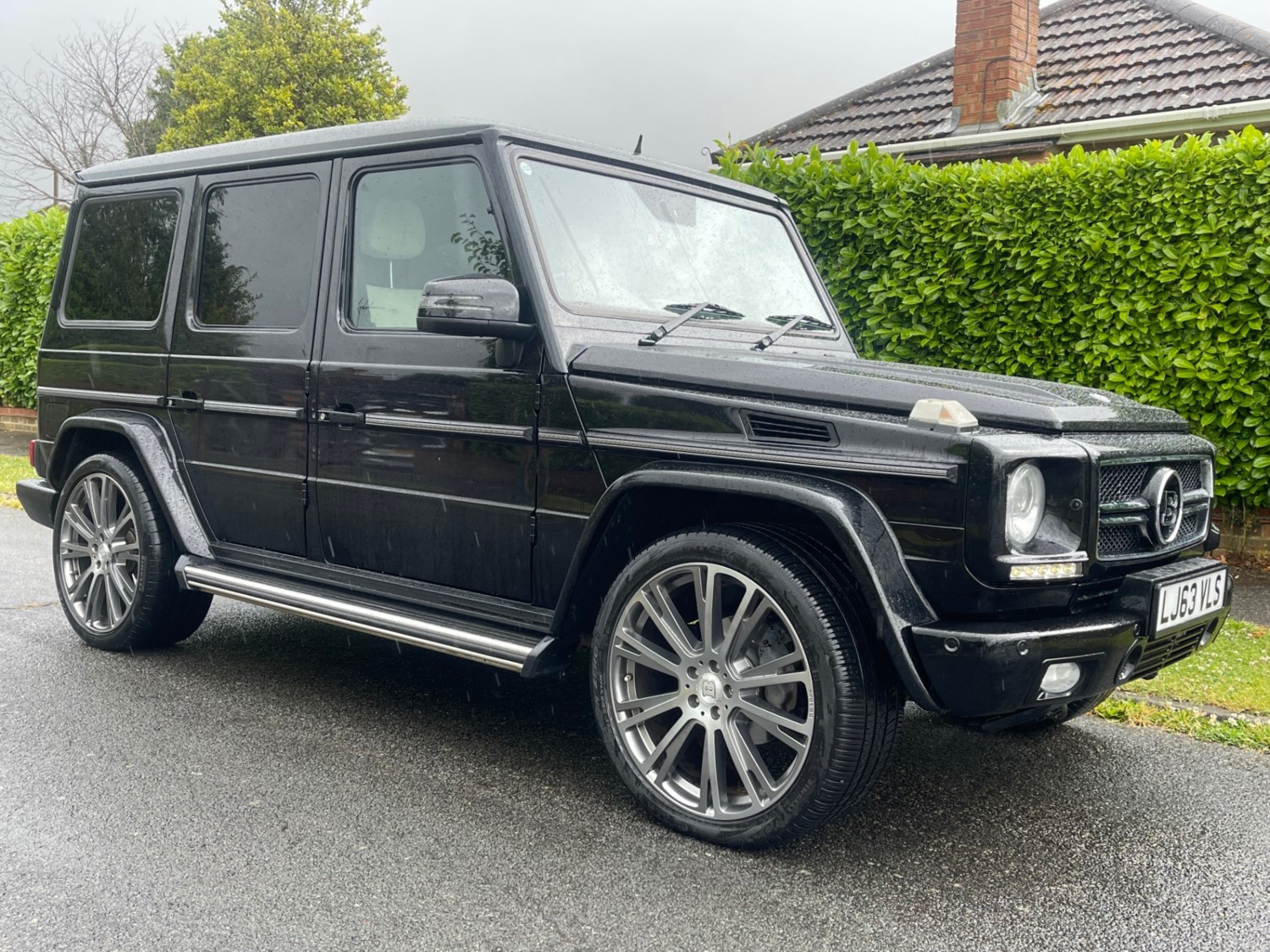 Mercedes-Benz G-Class Listing Image