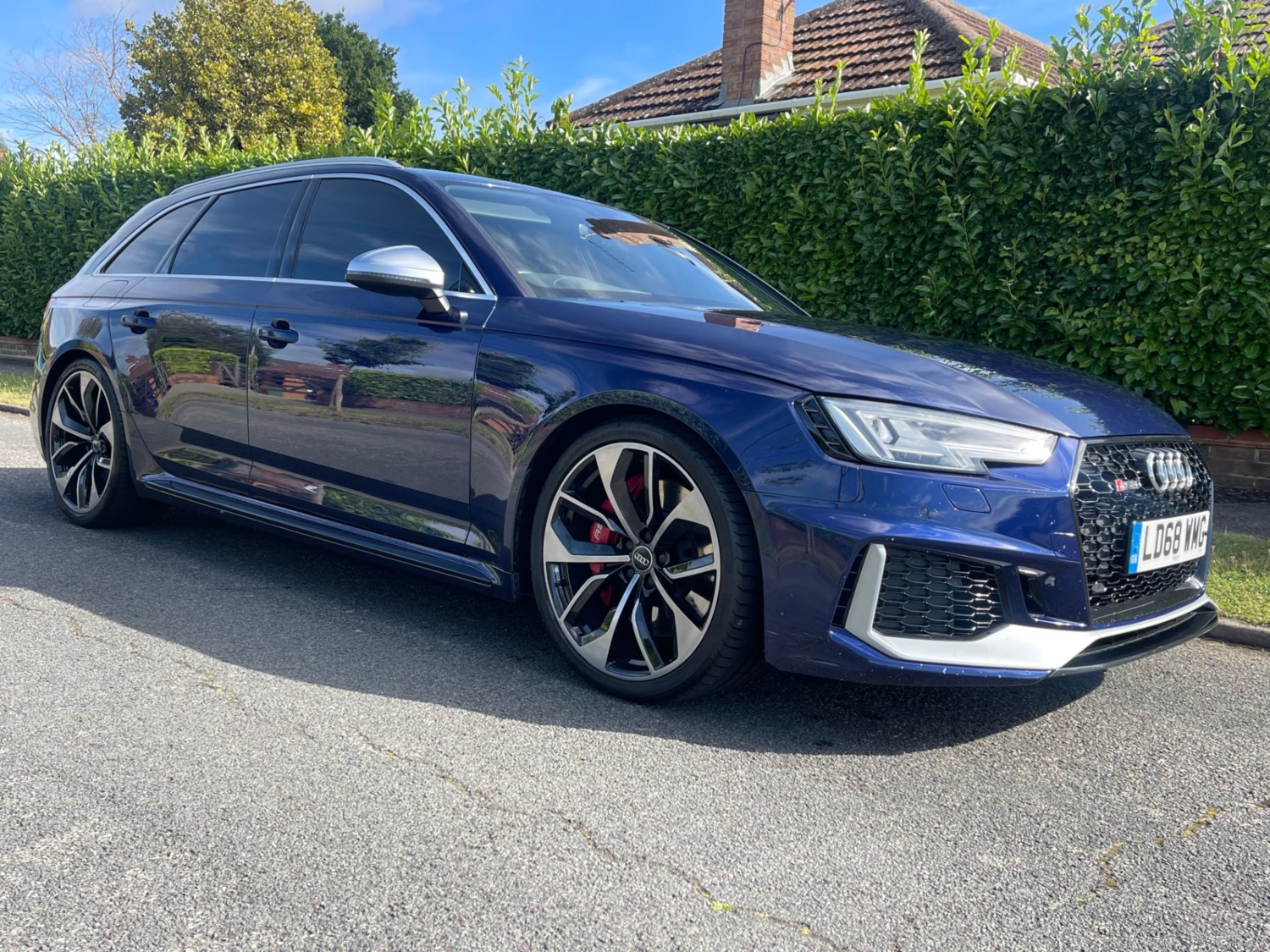 Audi RS4 Listing Image