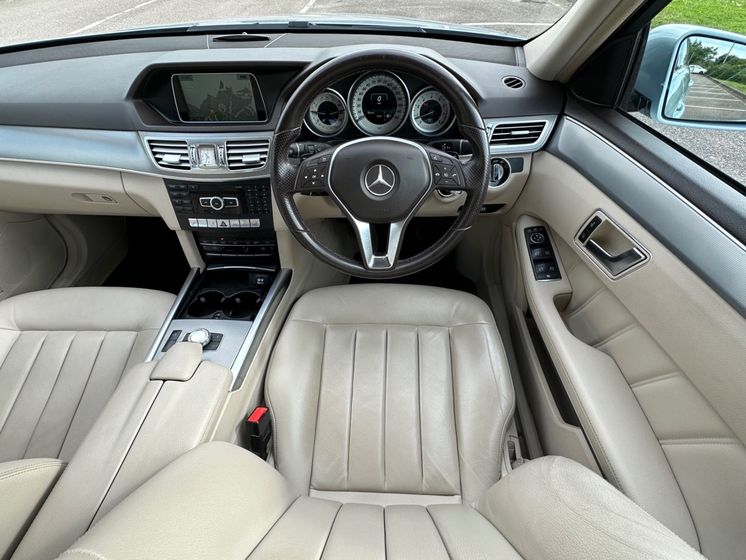 Mercedes-Benz E-Class Listing Image