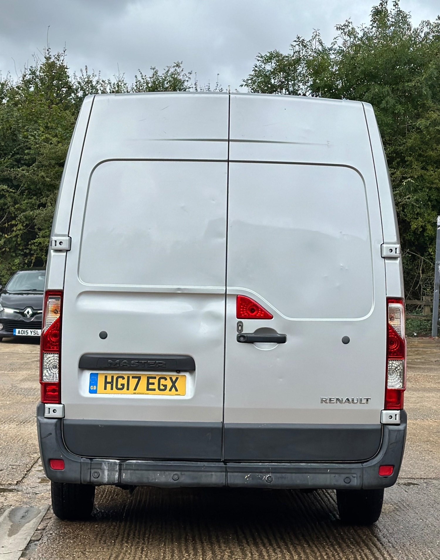 Renault Master Listing Image