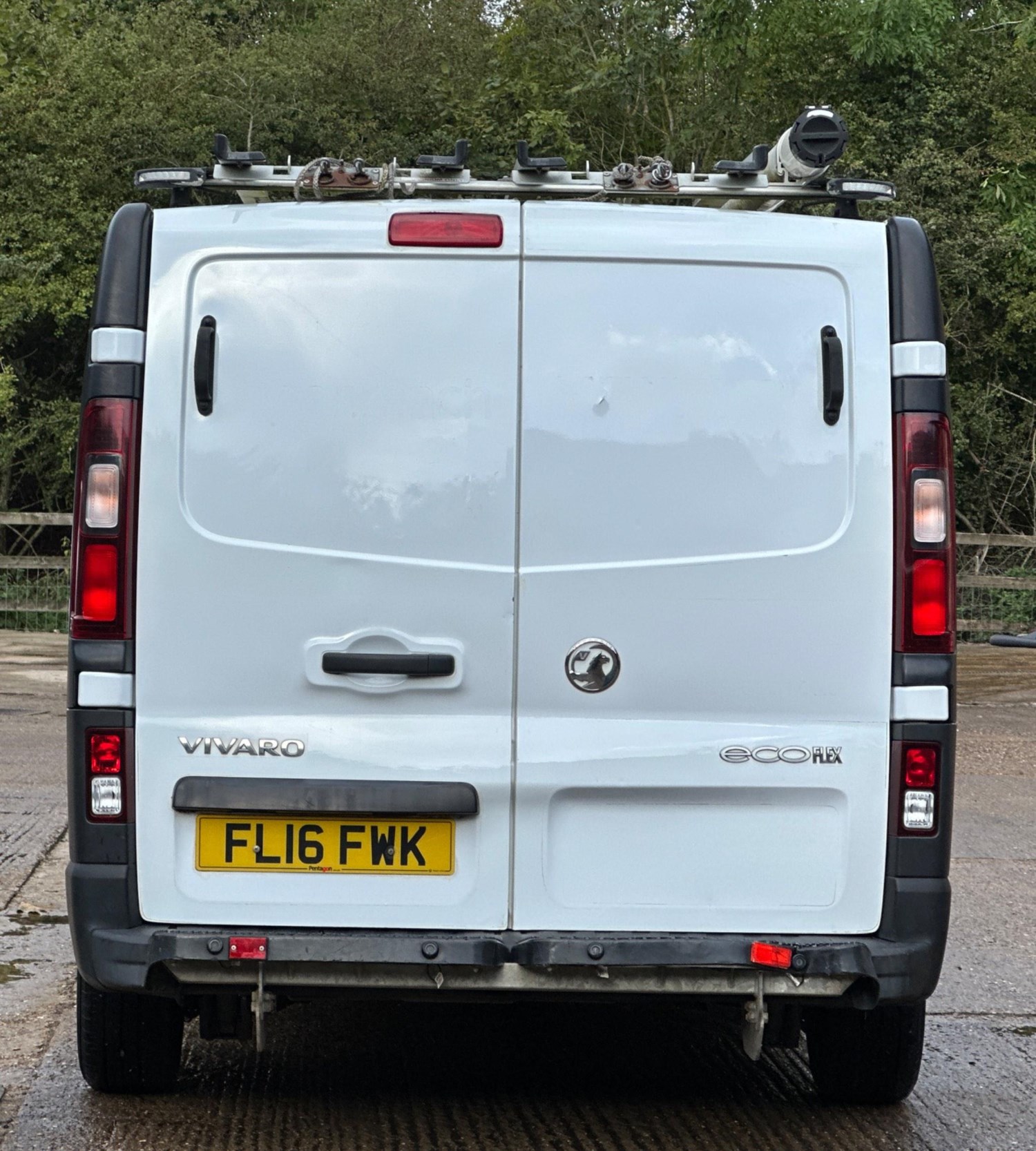 Vauxhall Vivaro Listing Image