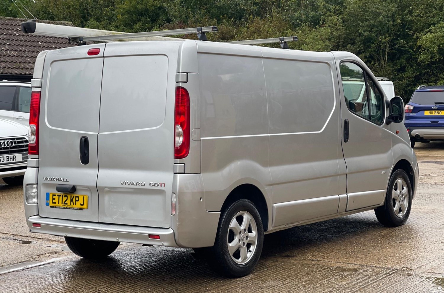 Vauxhall Vivaro Listing Image