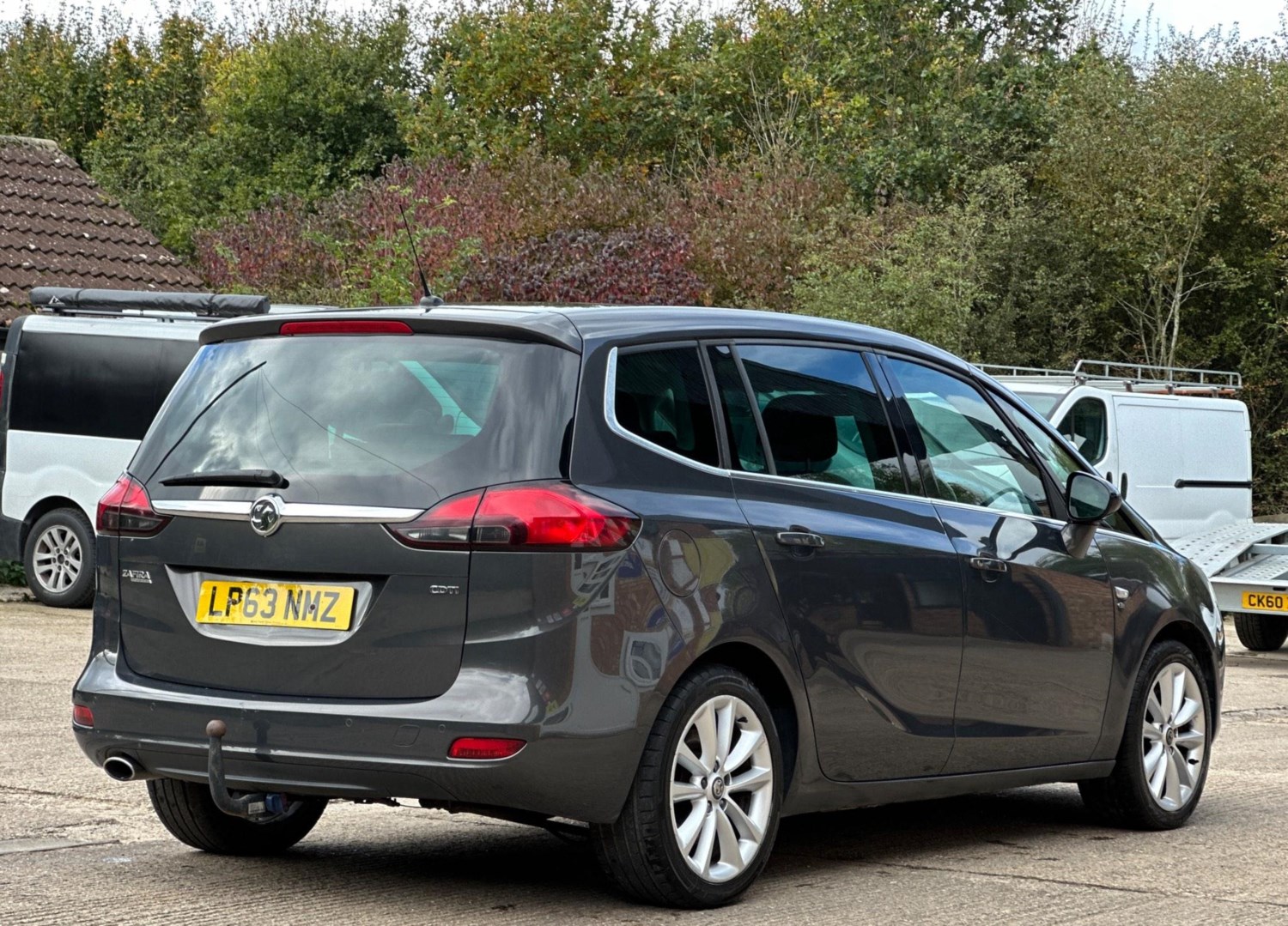 Vauxhall Zafira Tourer Listing Image