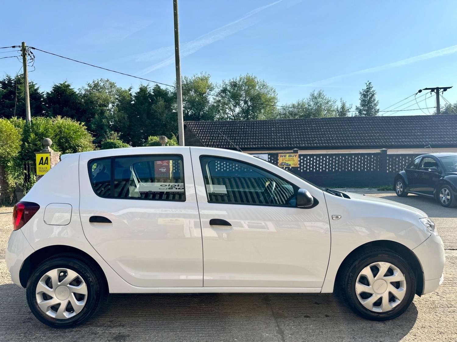 Dacia Sandero Listing Image