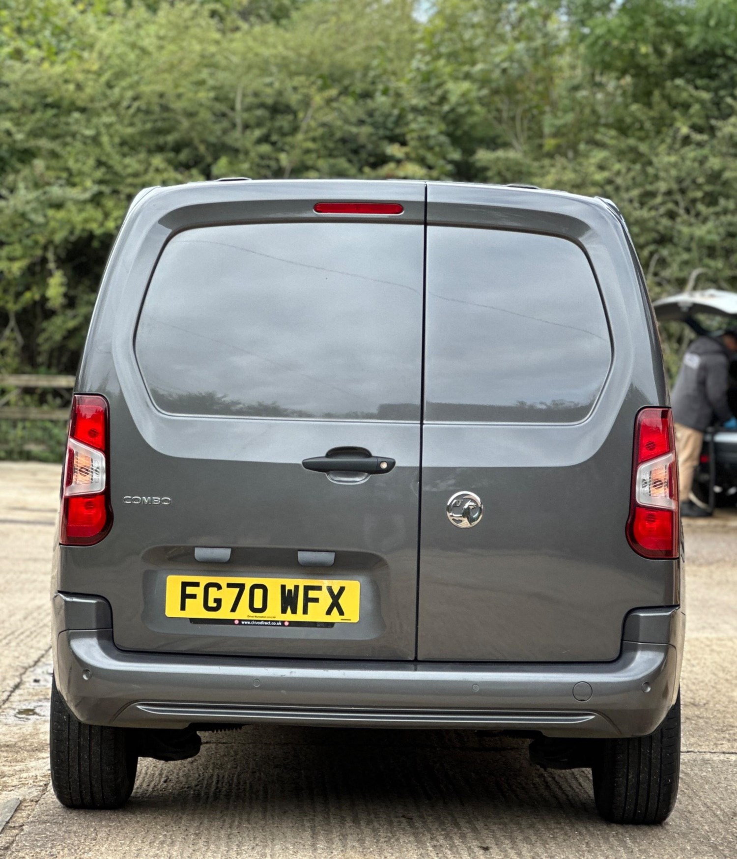 Vauxhall Combo Listing Image