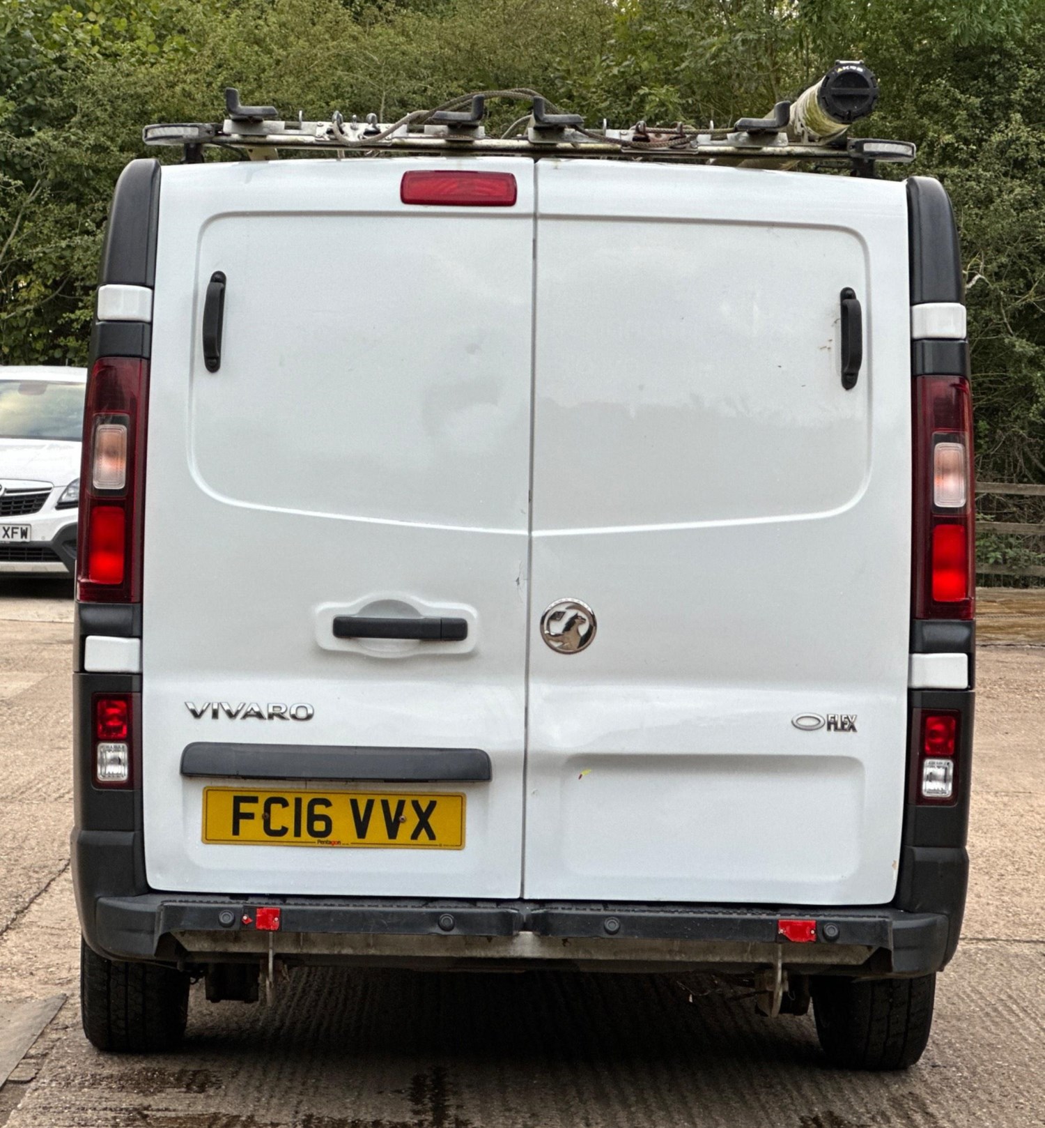 Vauxhall Vivaro Listing Image