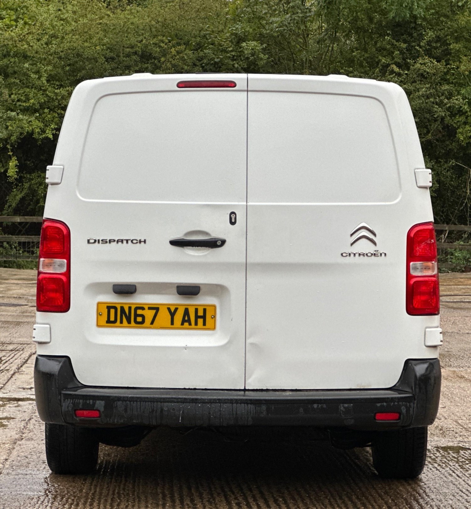 Citroen Dispatch Listing Image