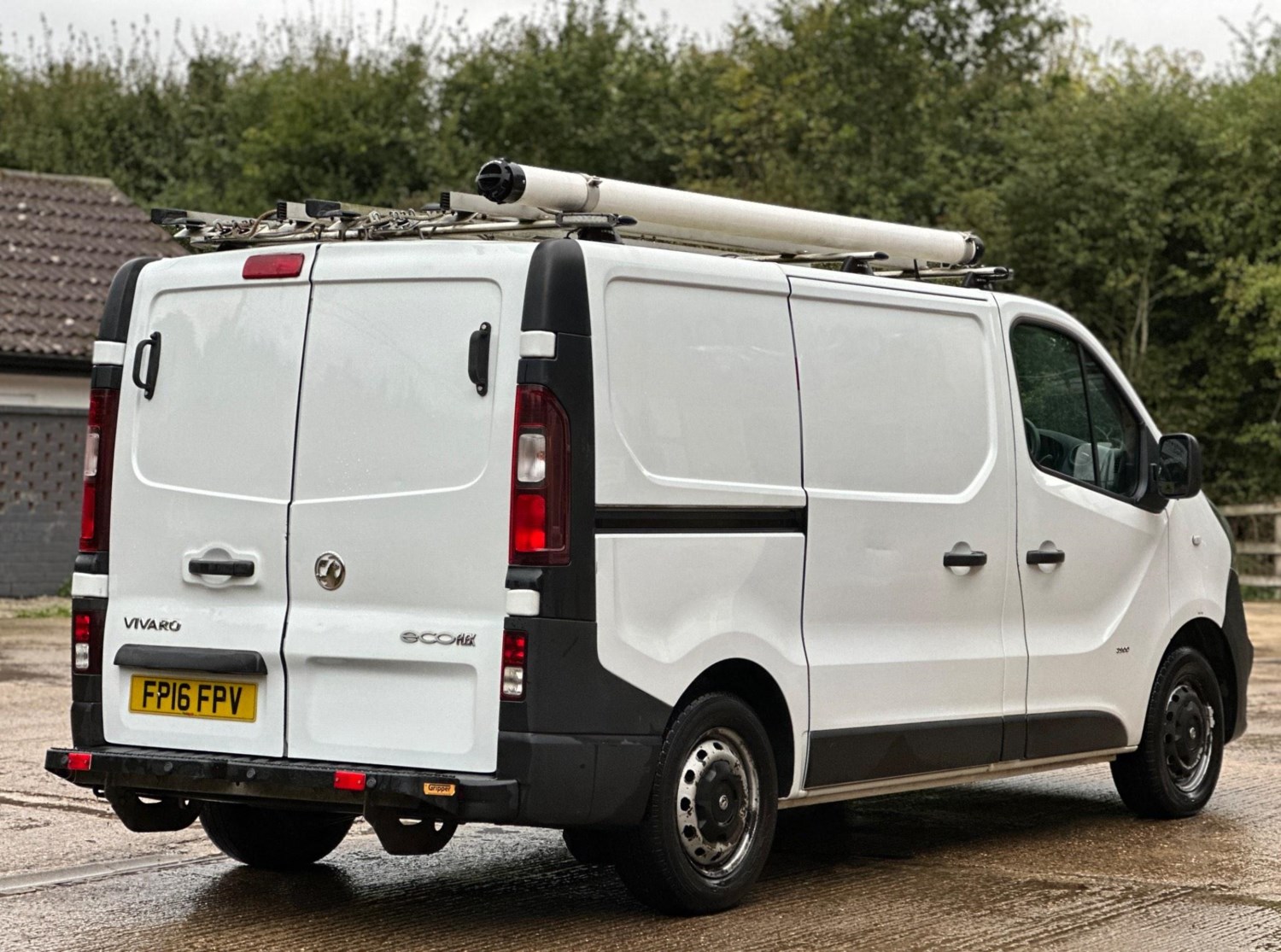 Vauxhall Vivaro Listing Image