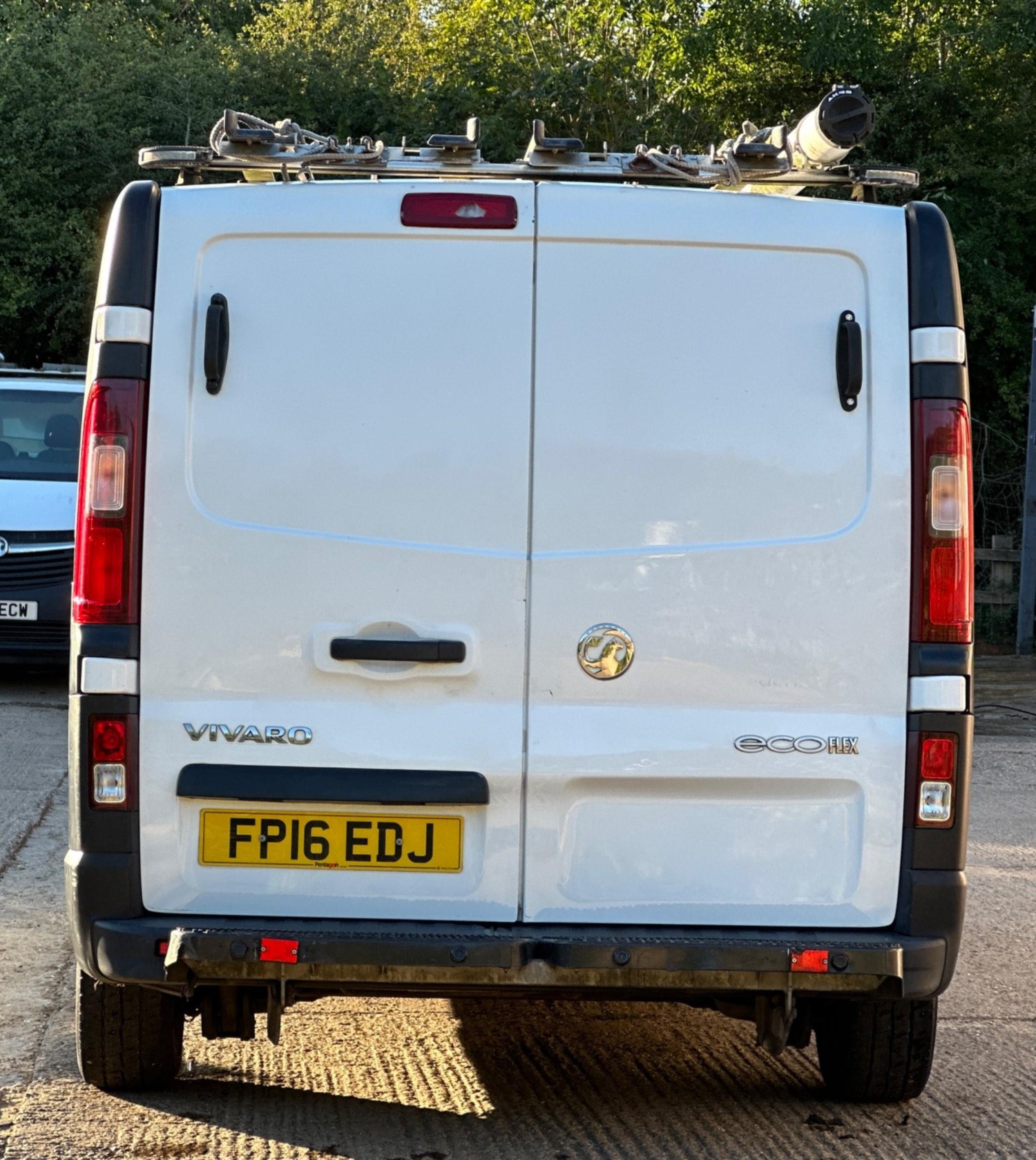 Vauxhall Vivaro Listing Image