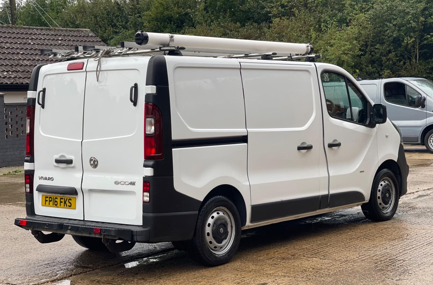 Vauxhall Vivaro Listing Image