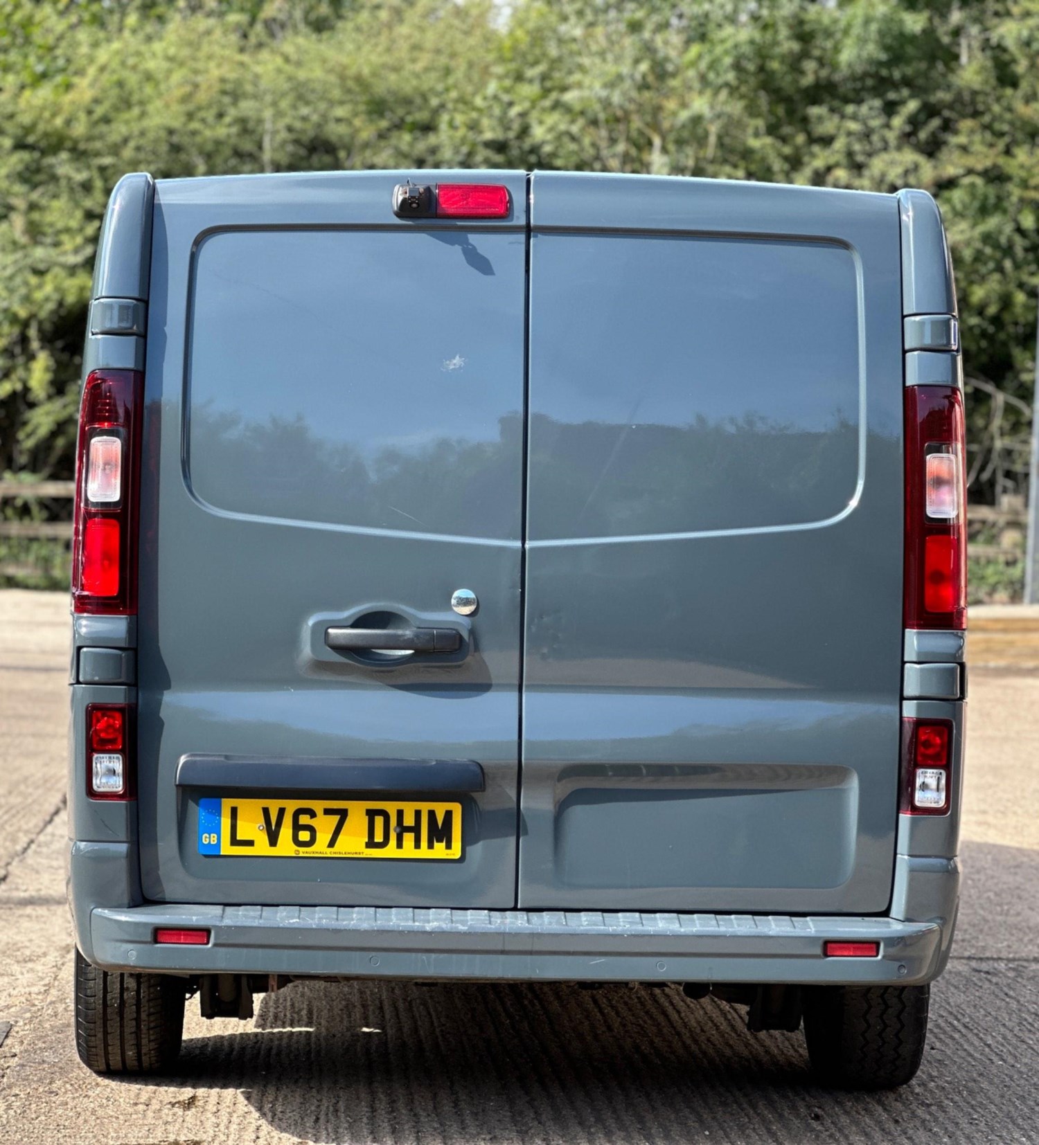 Vauxhall Vivaro Listing Image