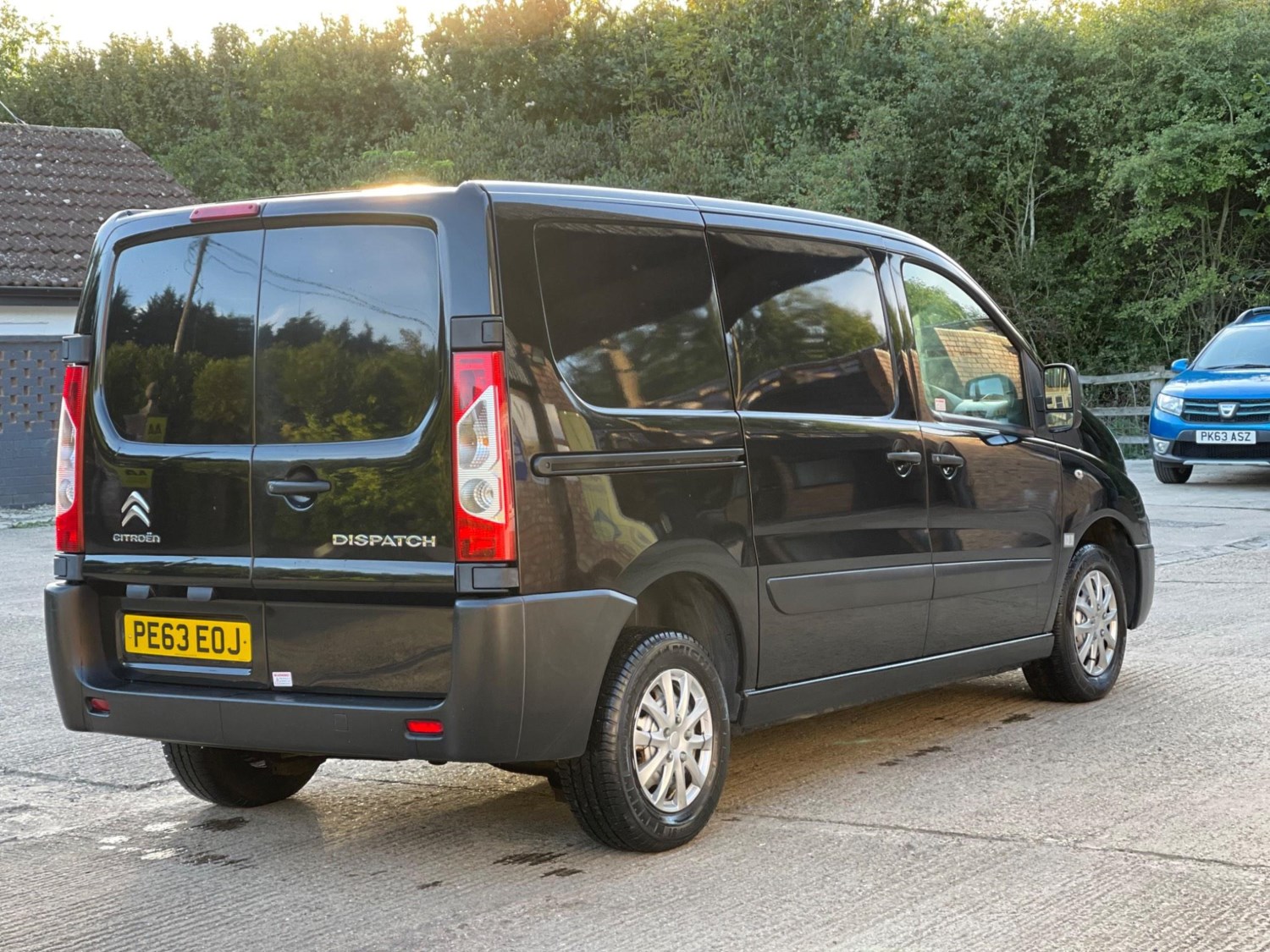 Citroen Dispatch Listing Image